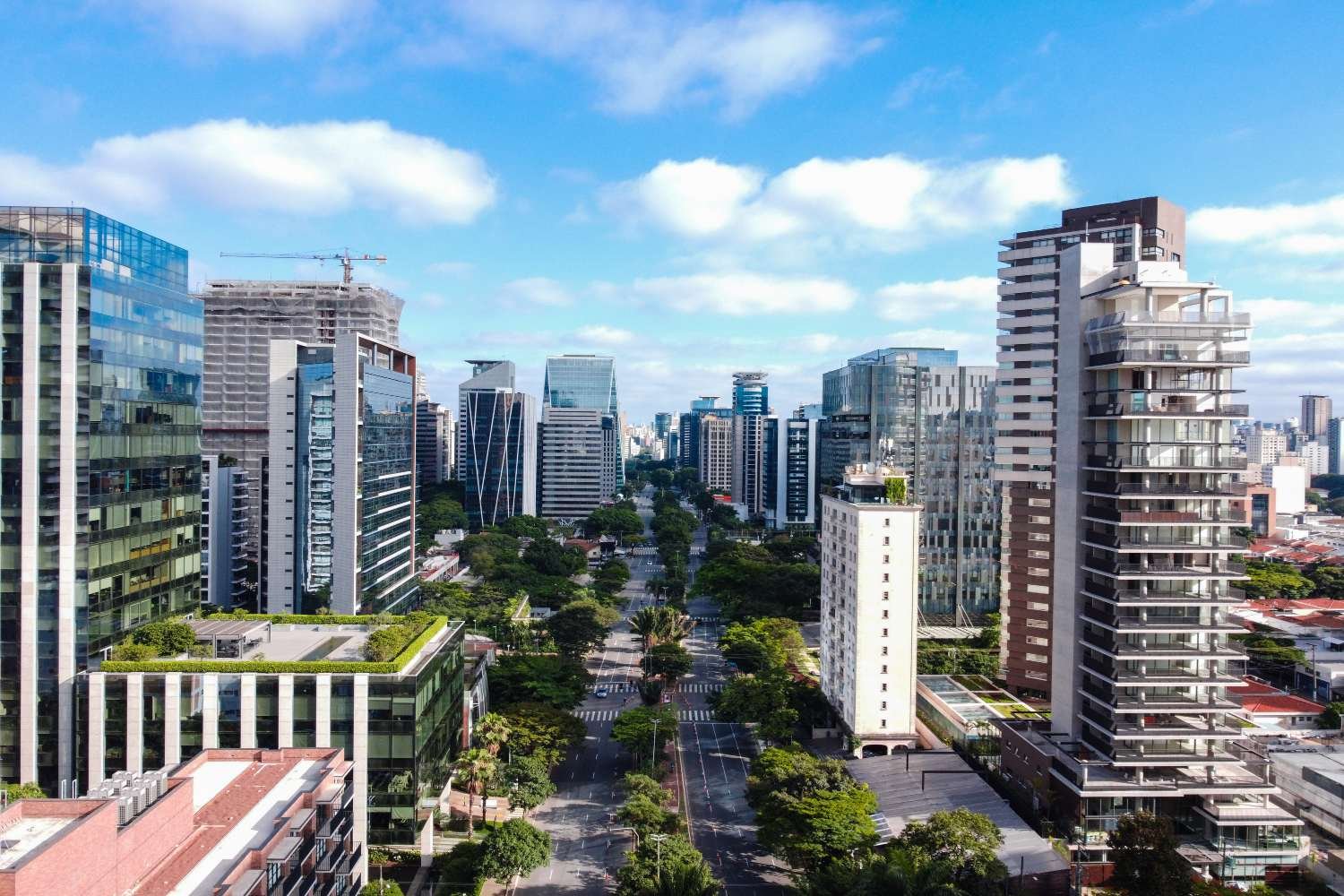 Como a Faria Lima se tornou o novo centro do mercado imobiliário de luxo