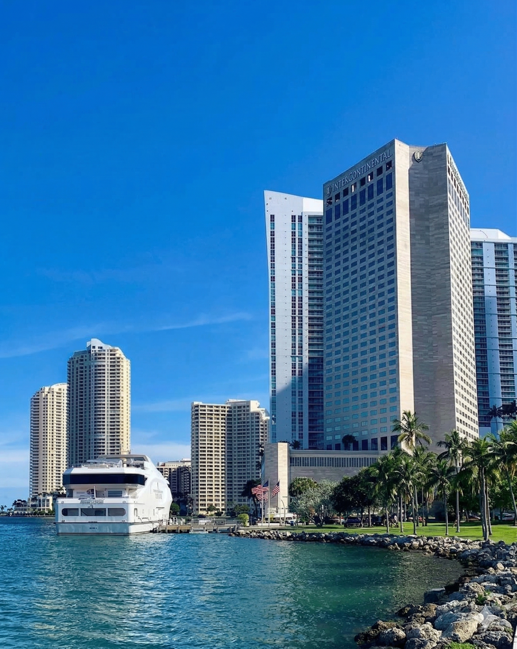 Investir em Imóveis no Exterior: uma Estratégia Sofisticada para Preservar e Valorizar Seu Patrimônio