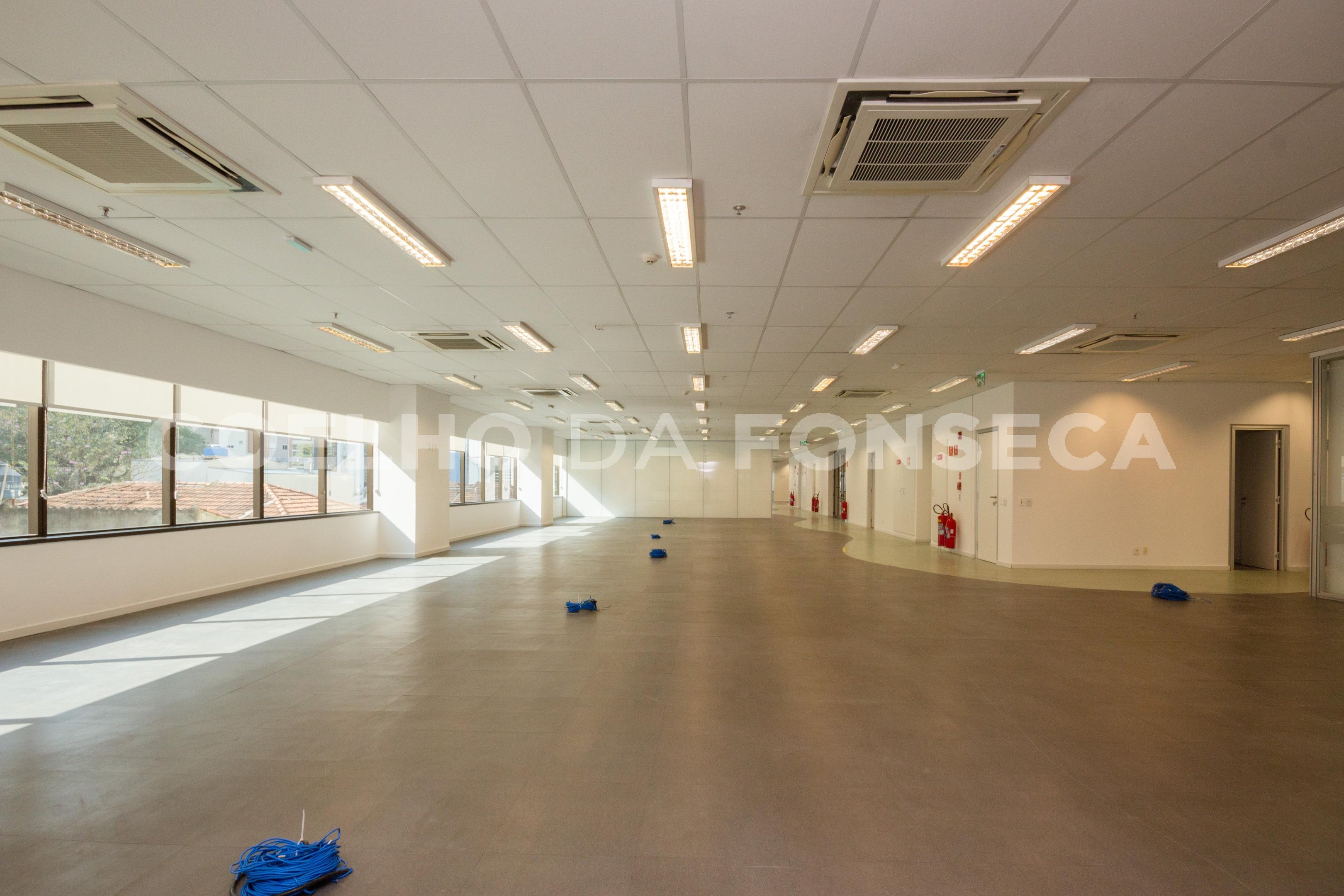 Conjunto Comercial 2