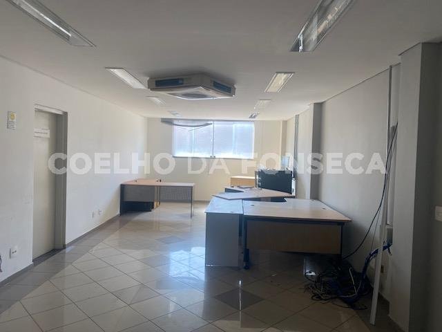 Escritótio comercial 1