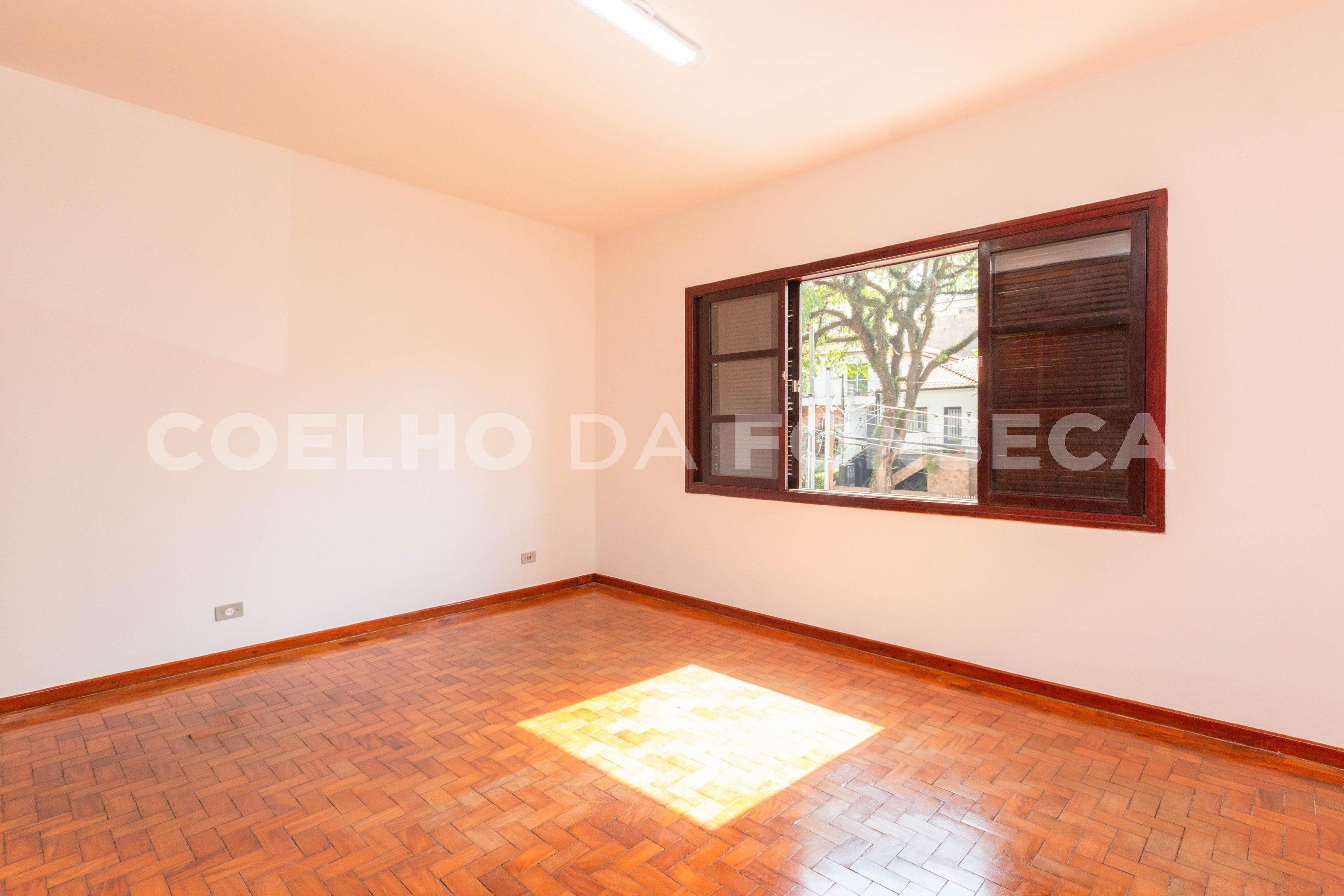 Sala Comercial 1