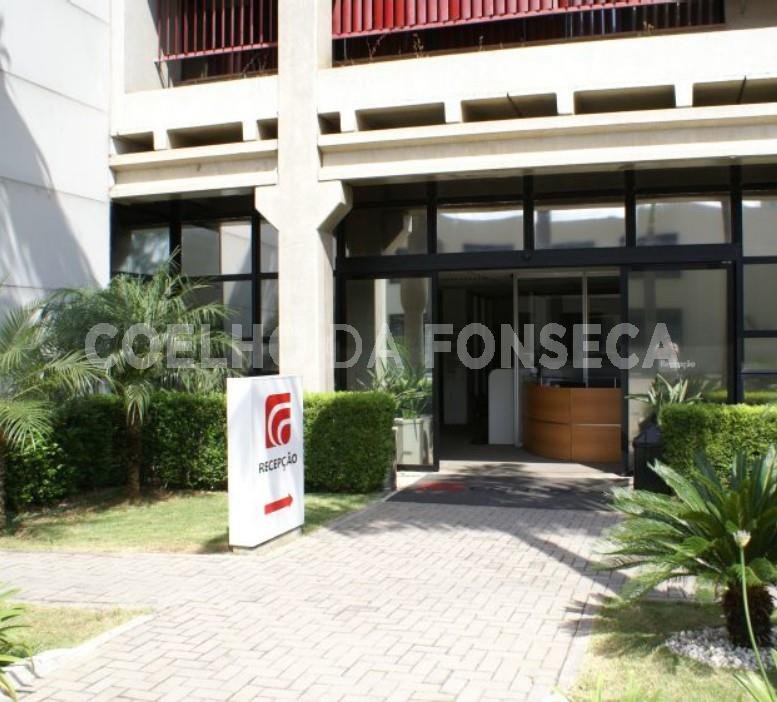 Escritótio comercial 1