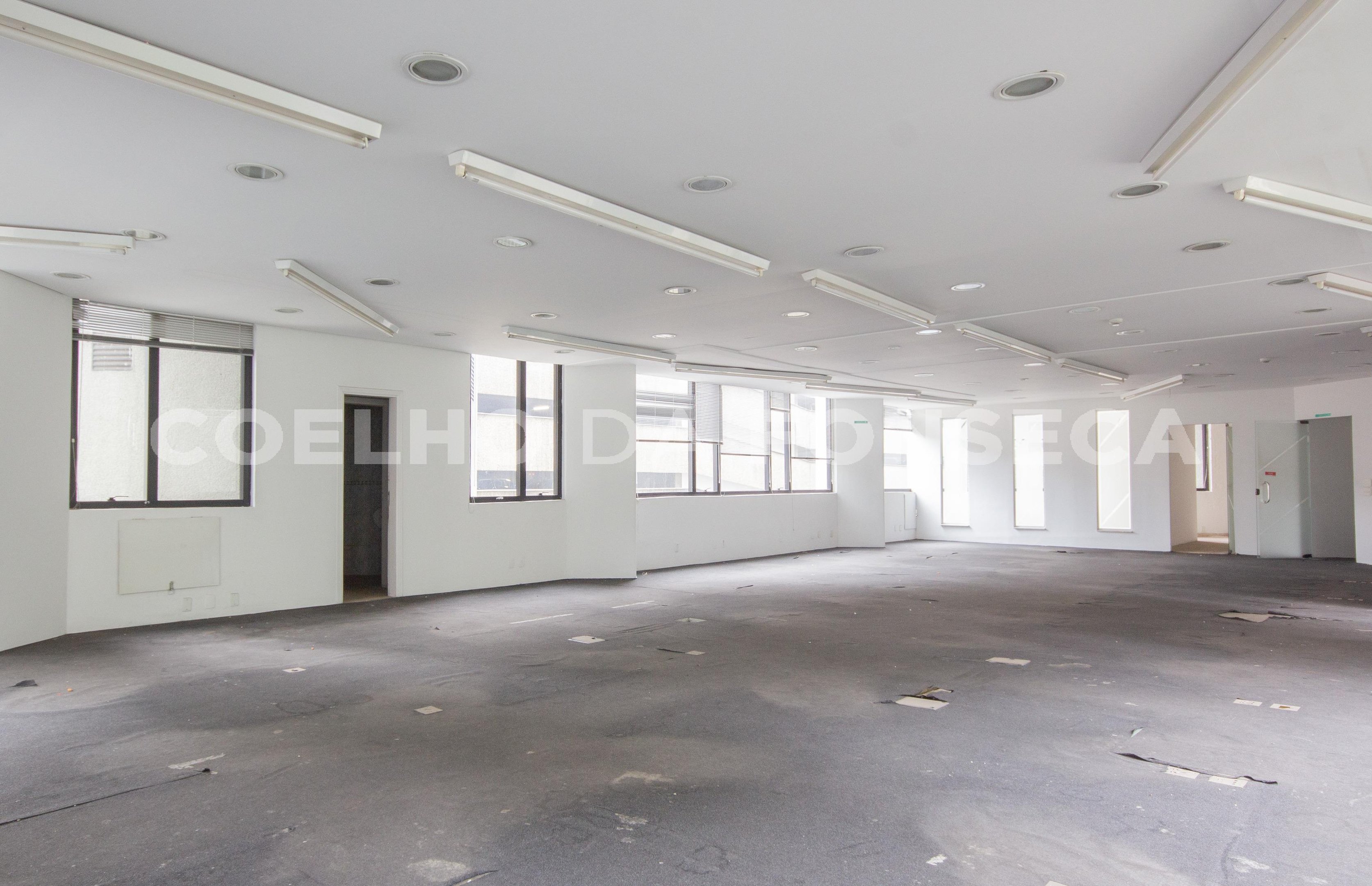 Conjunto Comercial 2