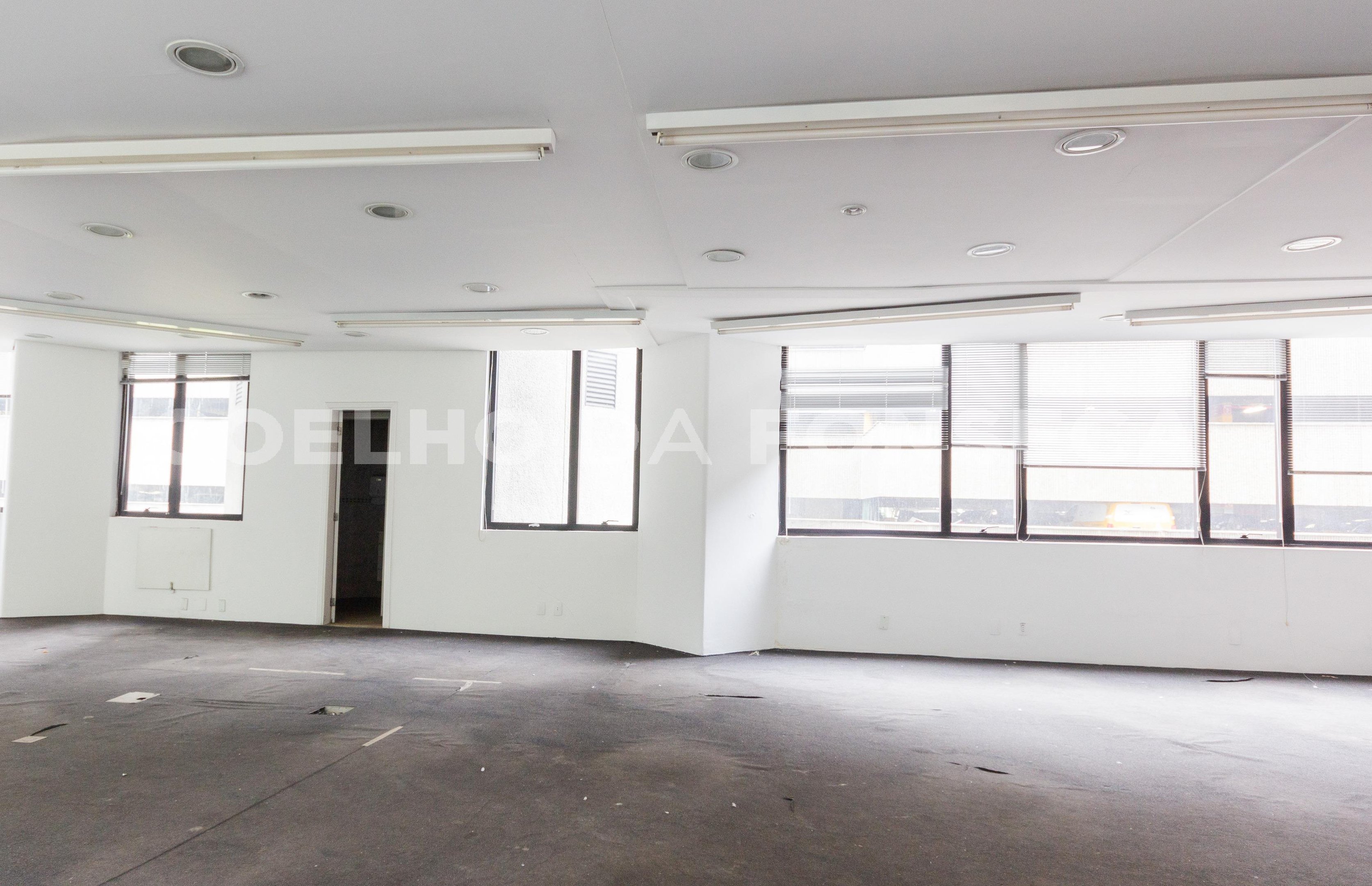 Conjunto Comercial 2