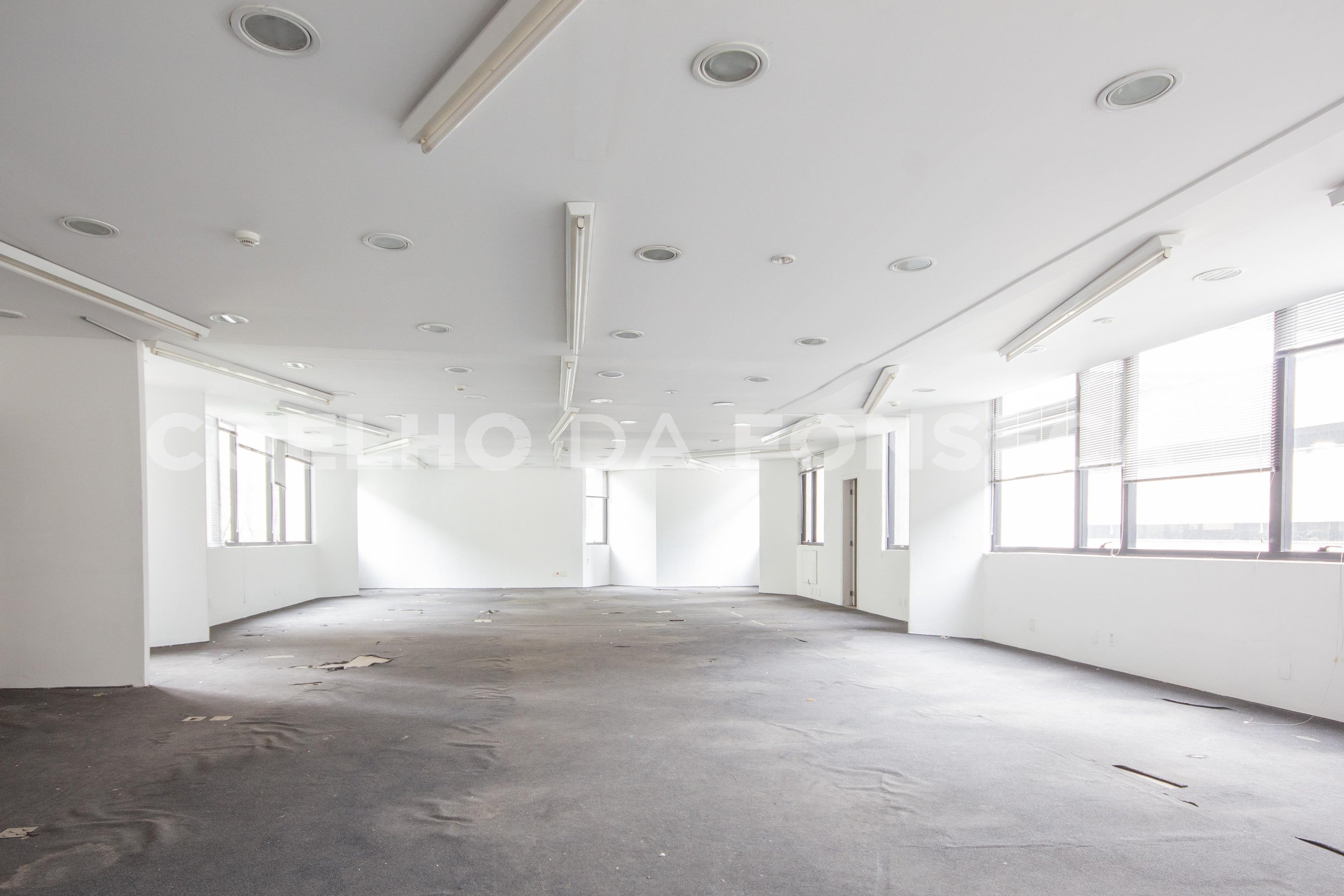 Conjunto Comercial 2