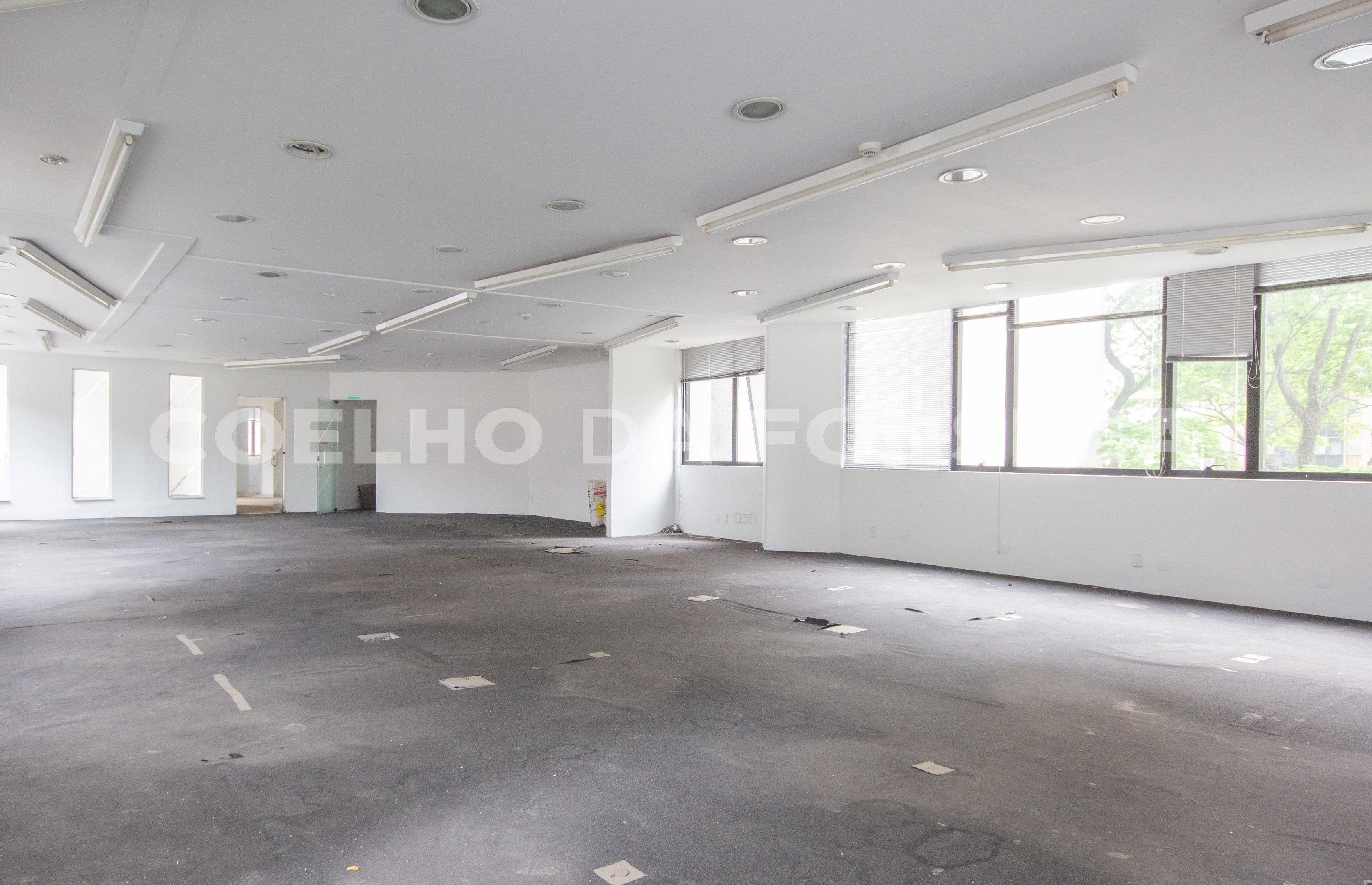 Conjunto Comercial 2