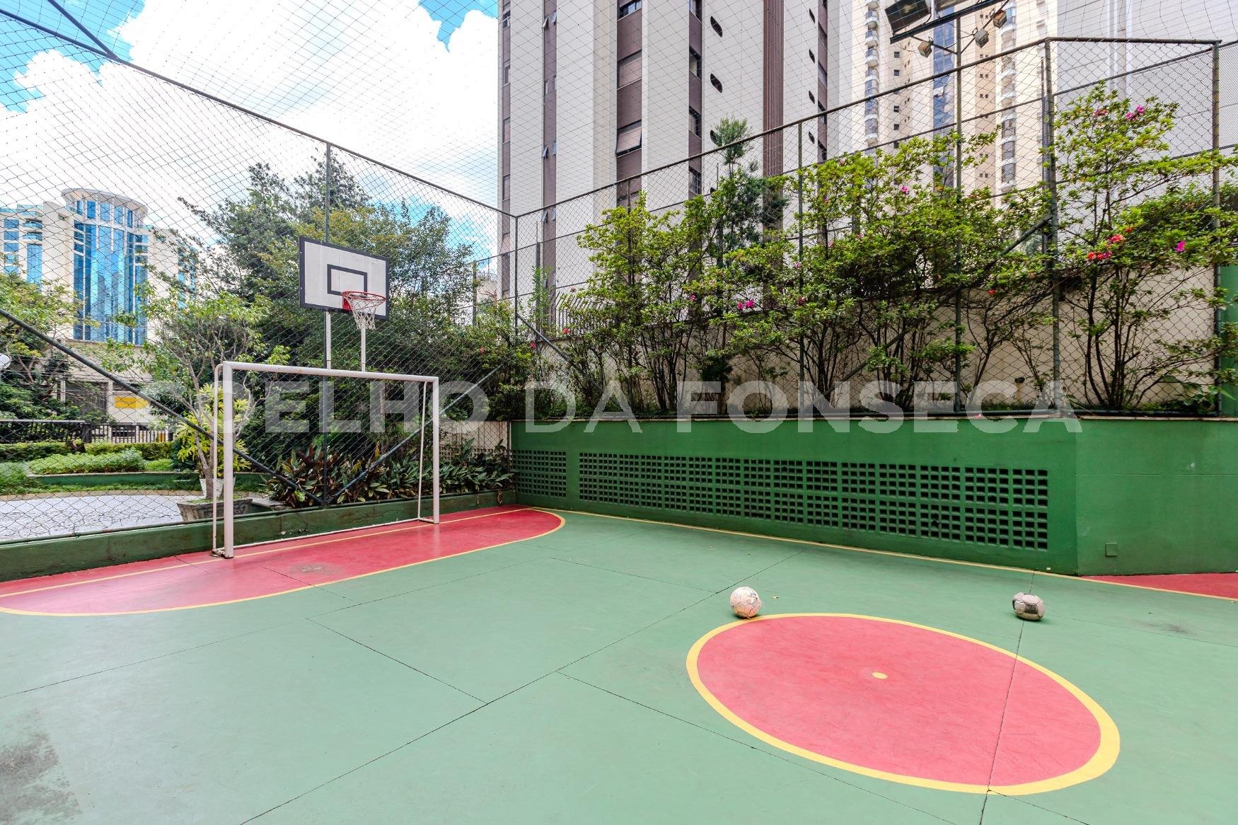 Quadra PoliEsportiva