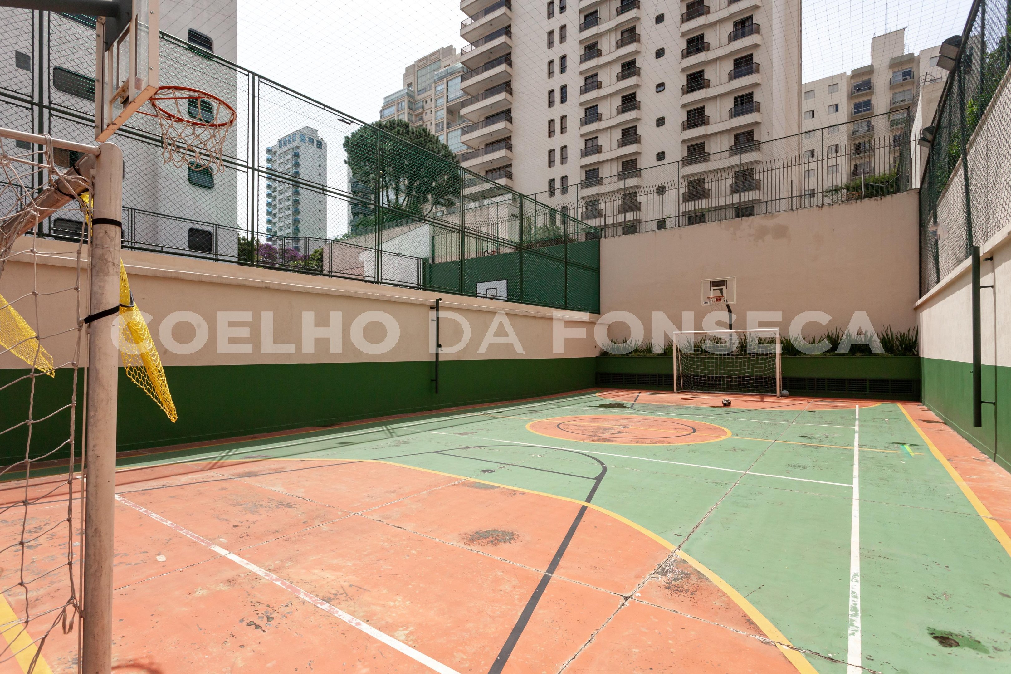 Quadra PoliEsportiva