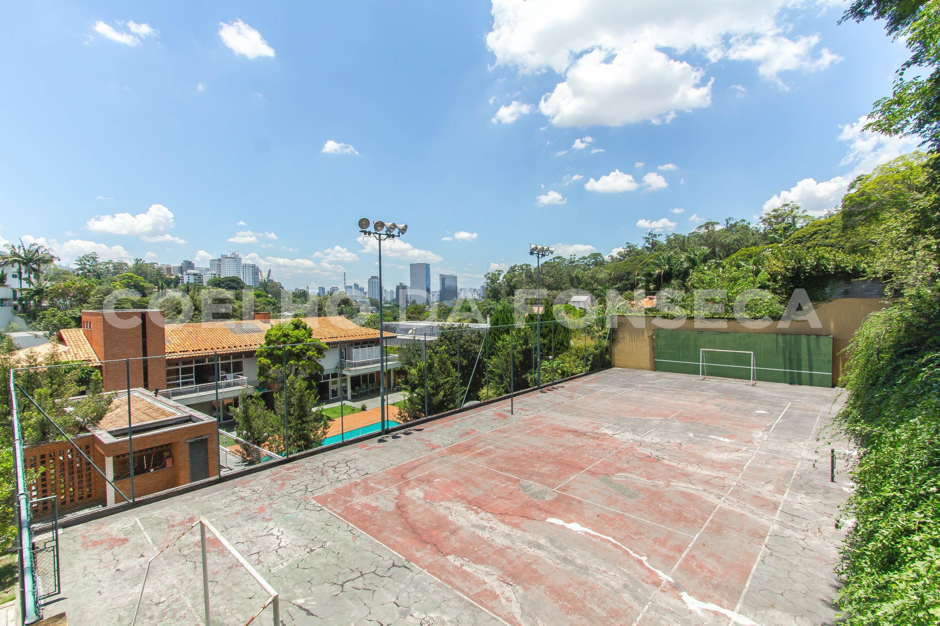 Quadra PoliEsportiva