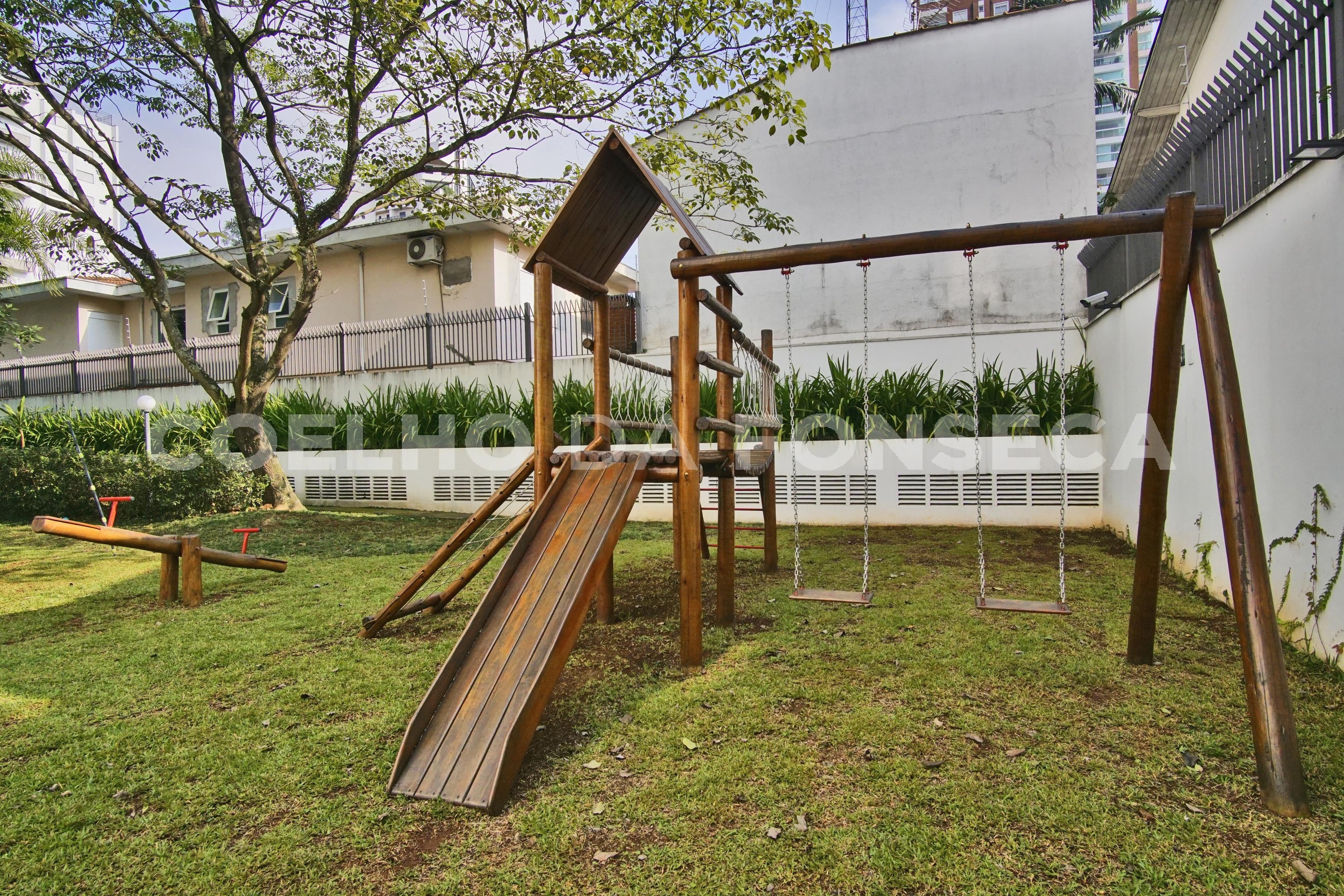 Playground (1)