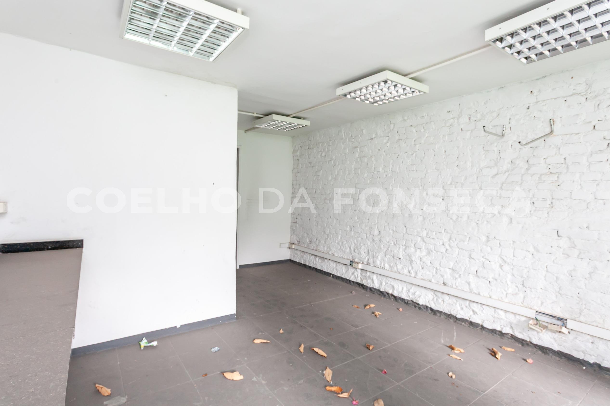 Sala (2)