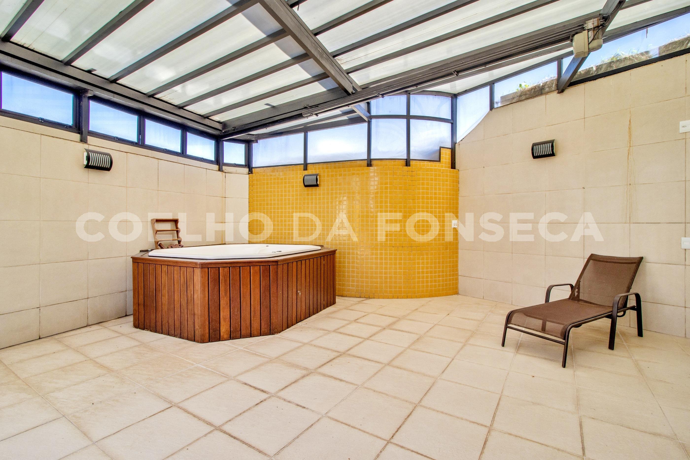 Jacuzzi