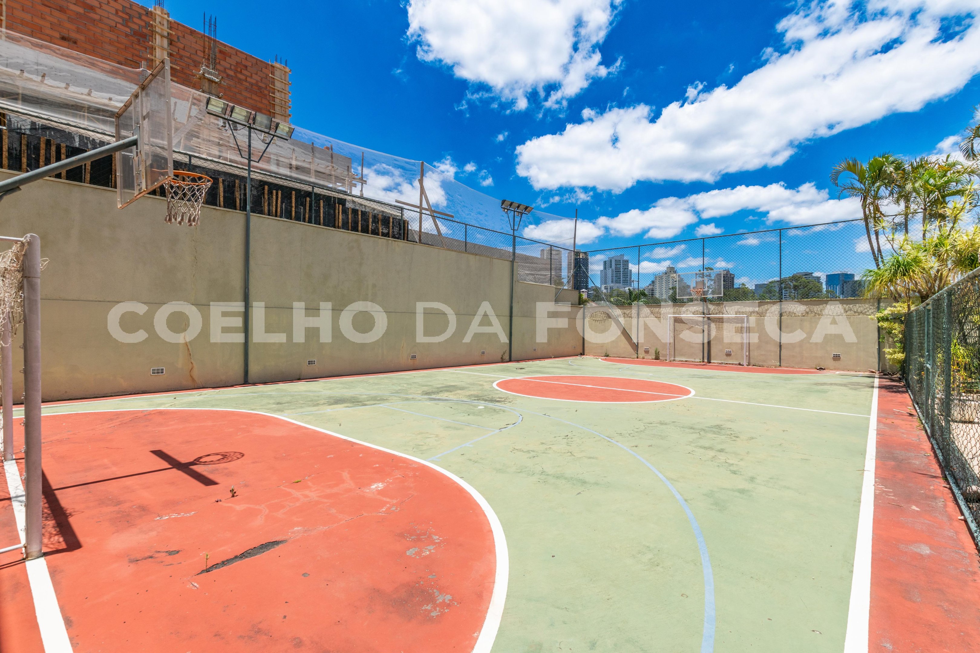 Quadra PoliEsportiva