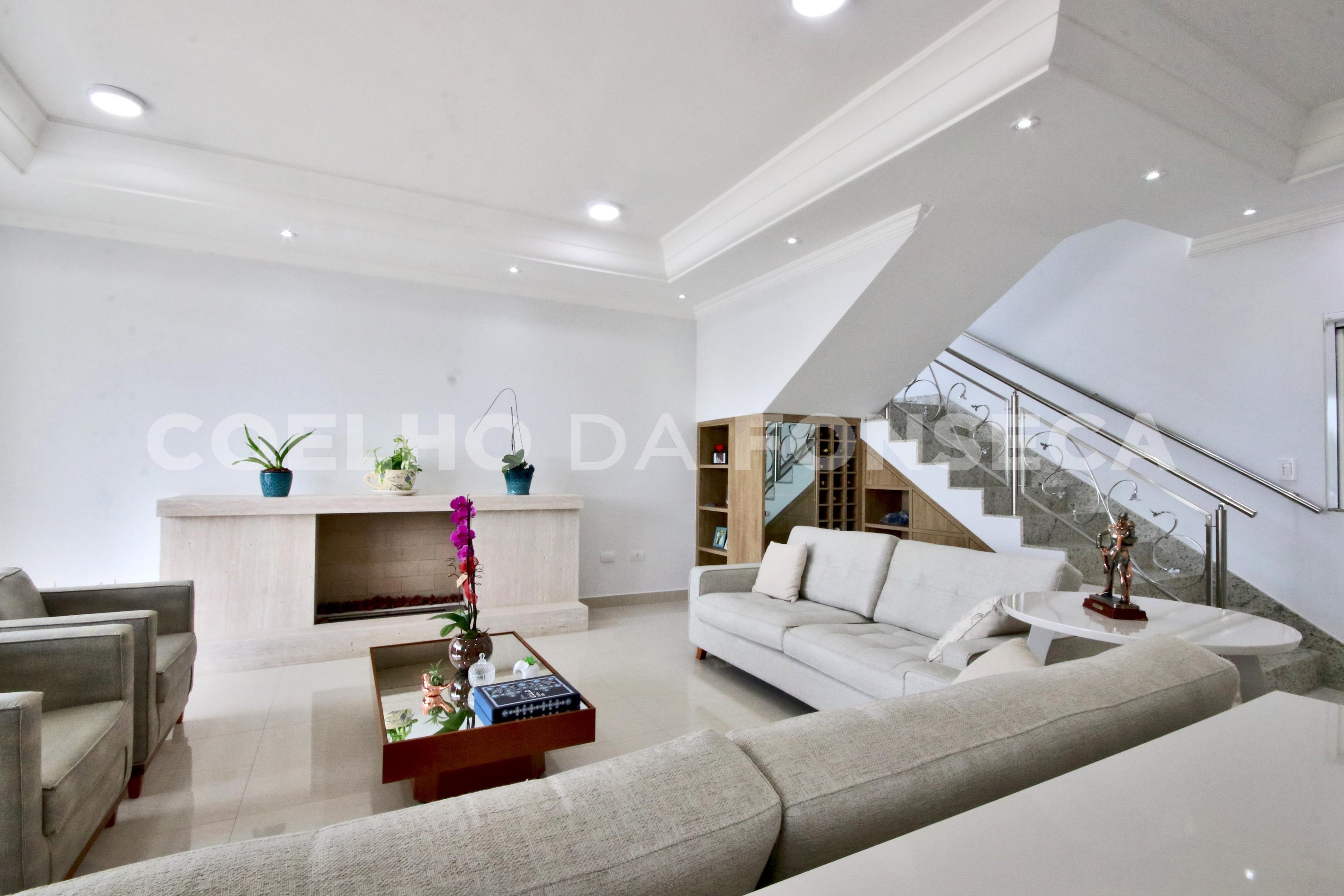 Sala (2)