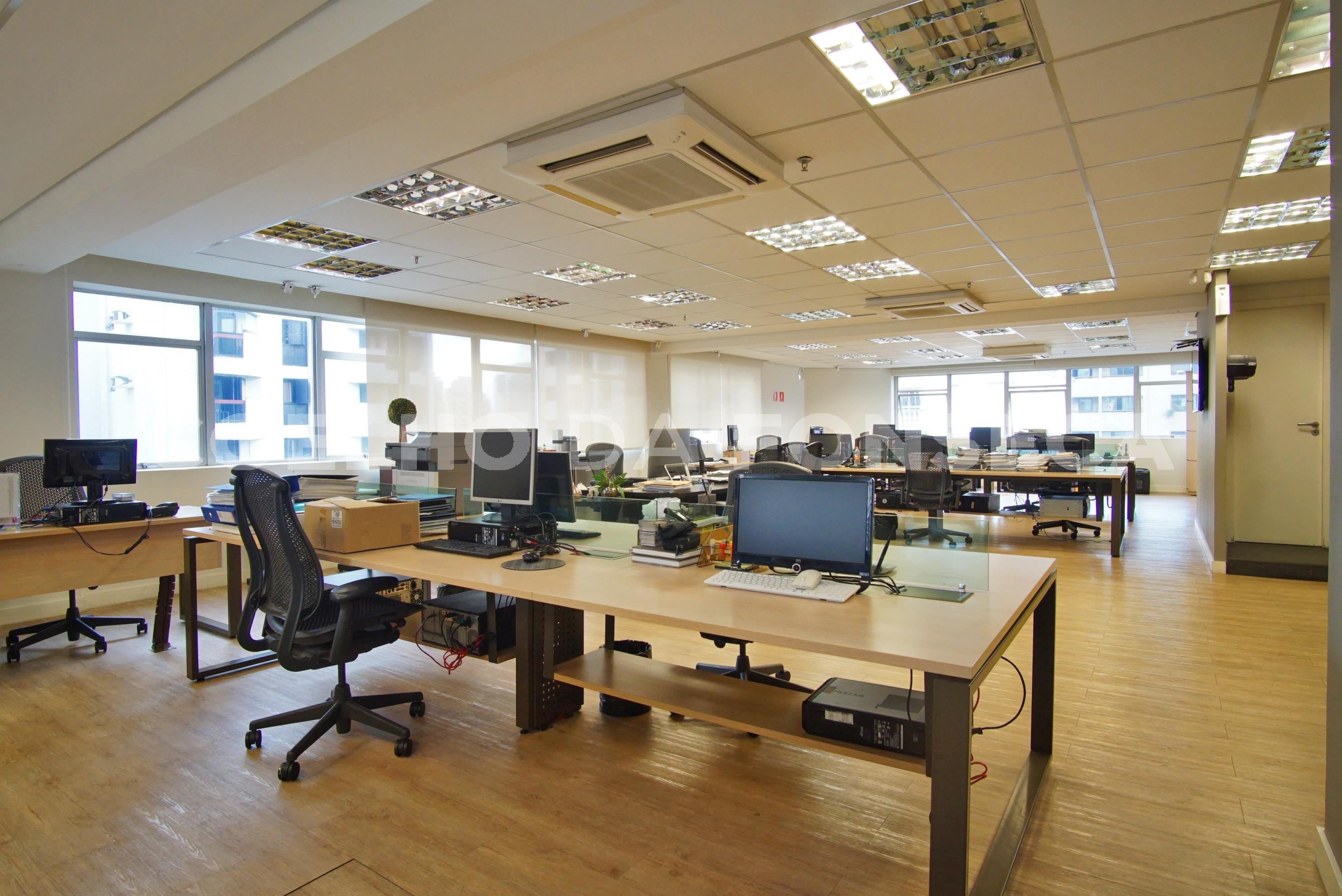 Conjunto Comercial 1