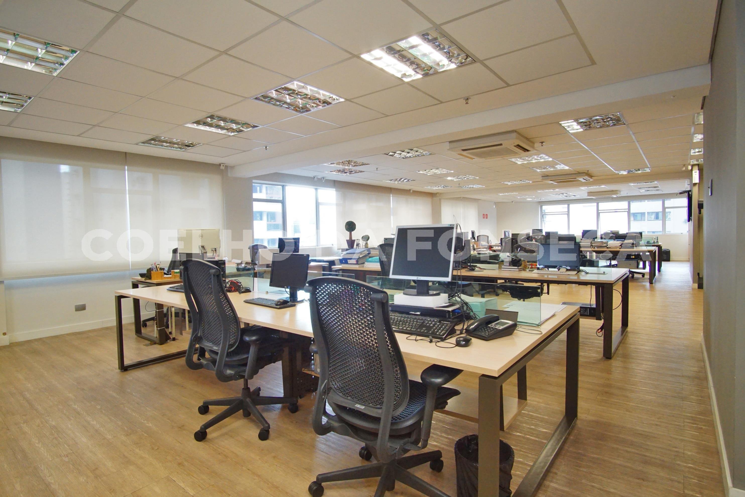 Conjunto Comercial 2