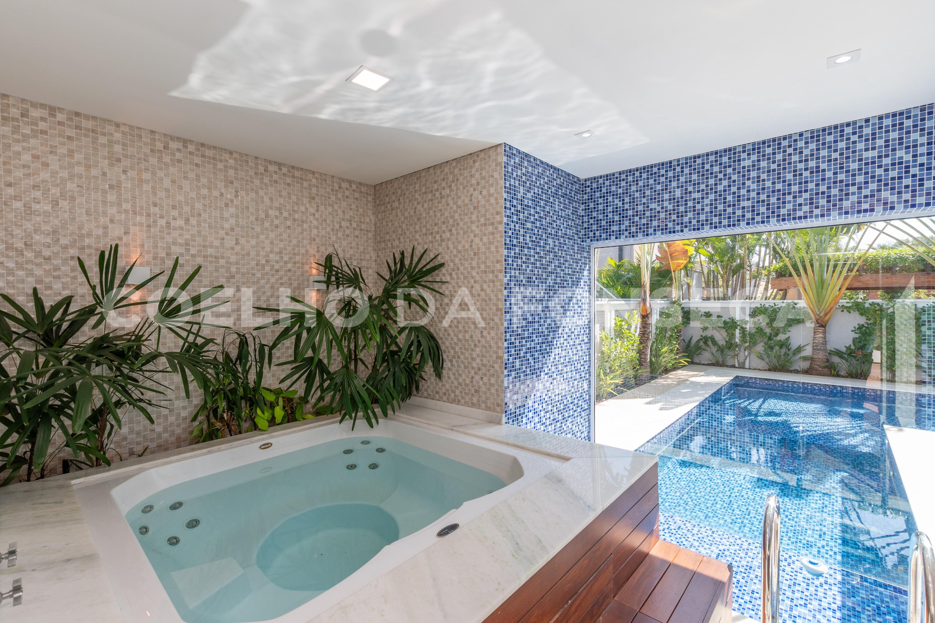 Jacuzzi