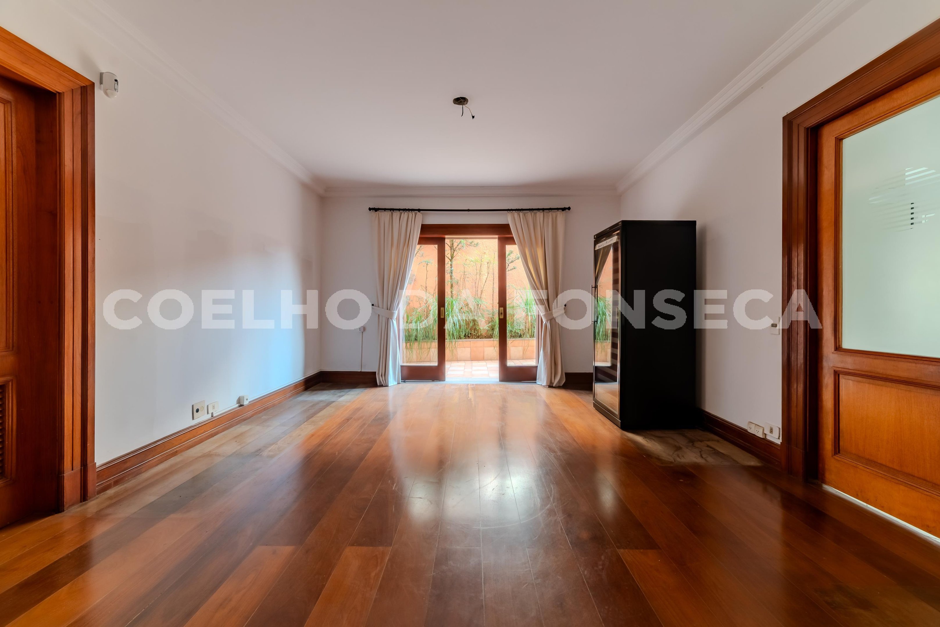 Sala (2)