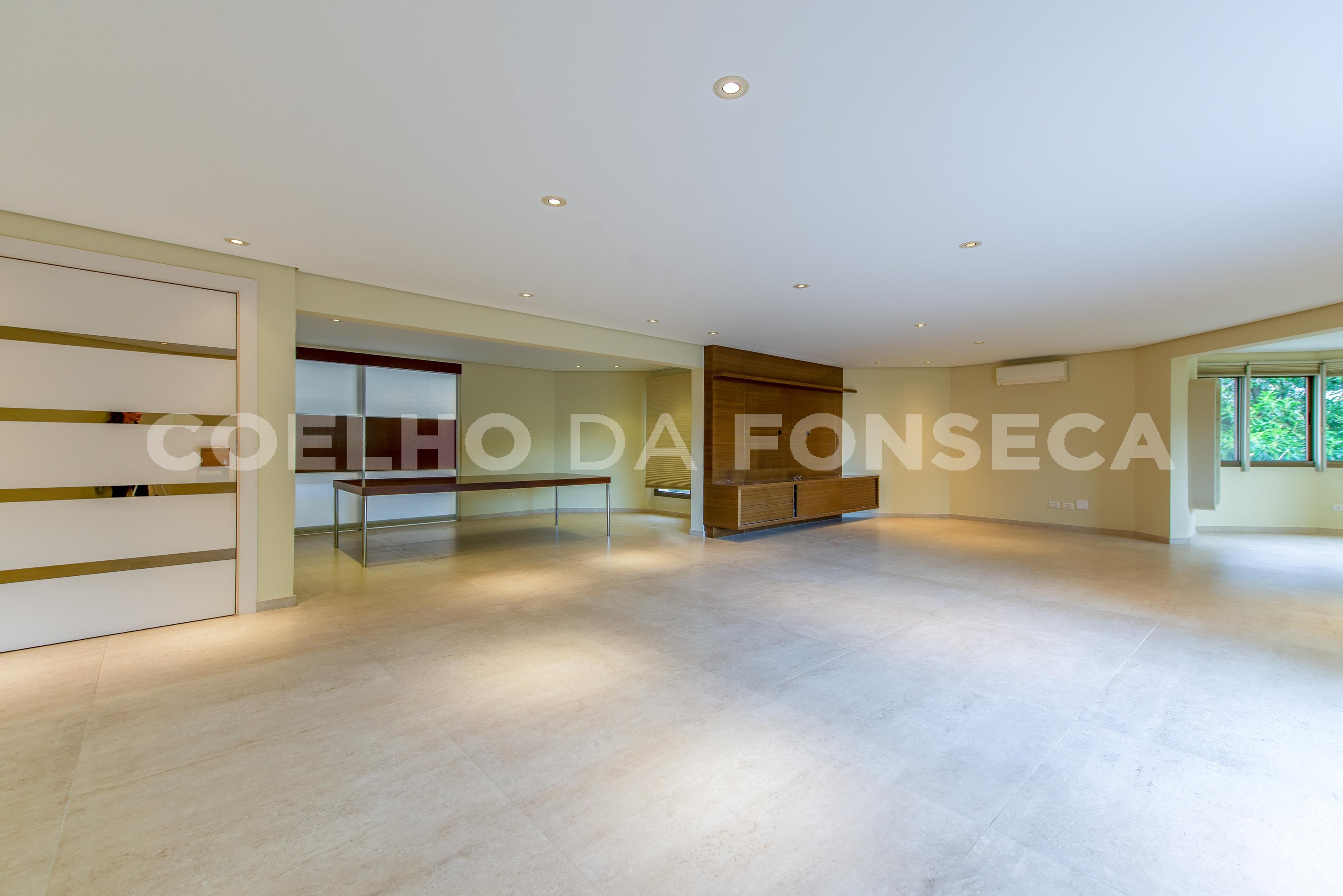 Sala (1)