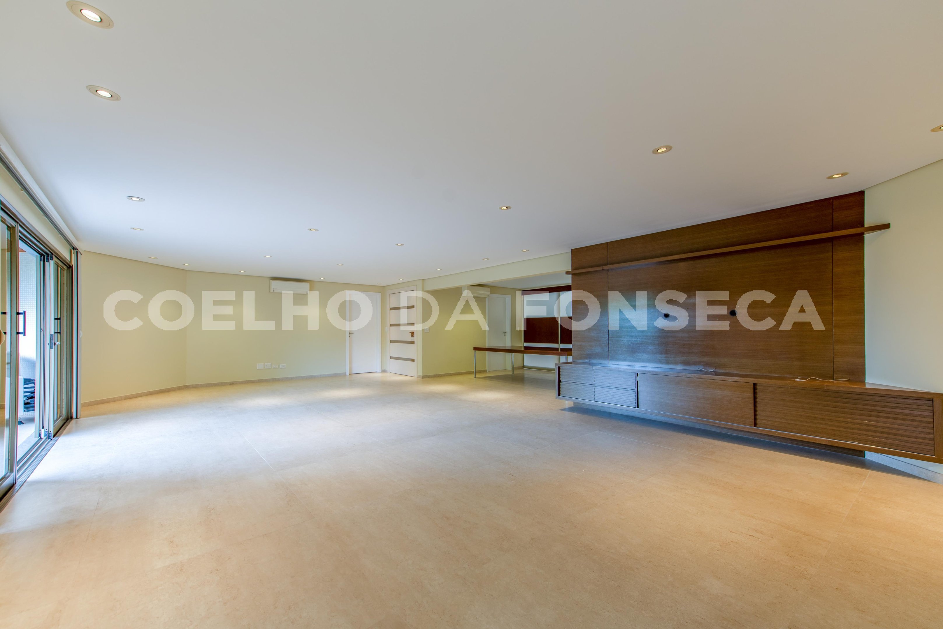 Sala (2)