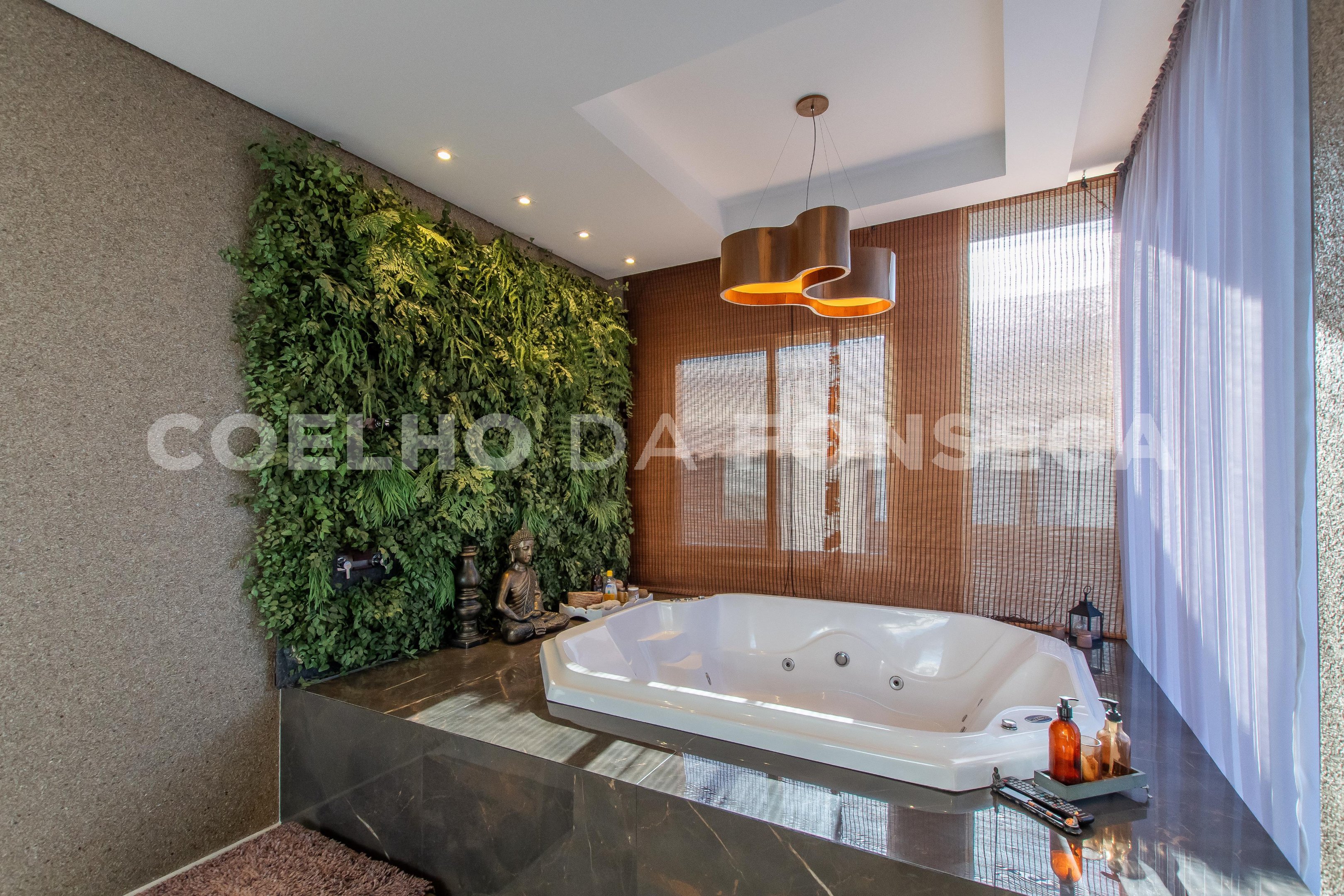 Jacuzzi