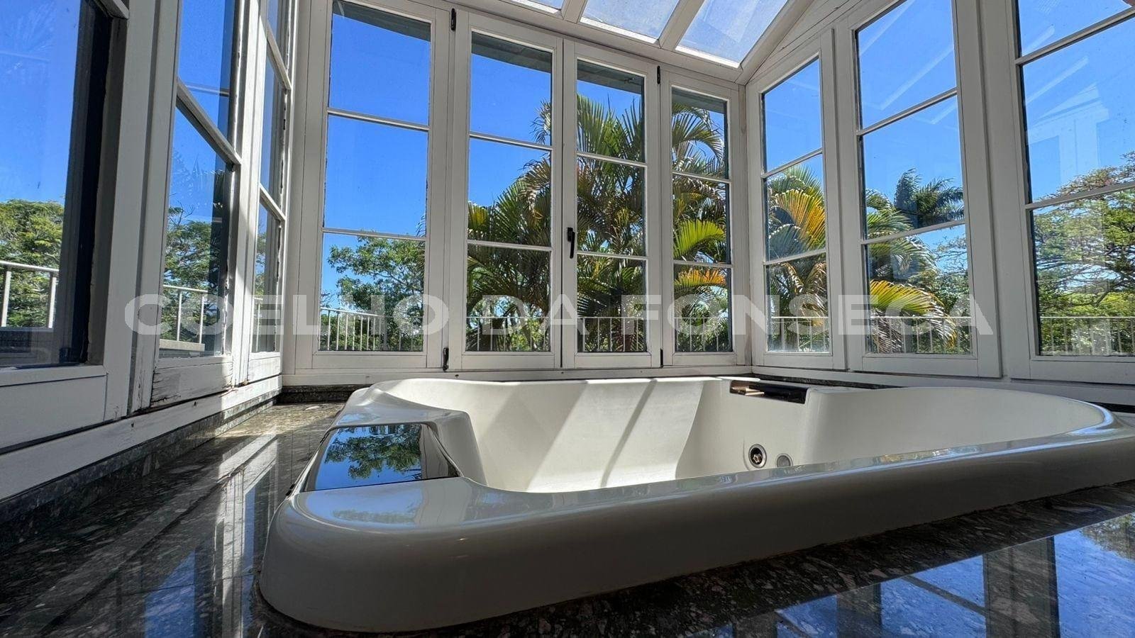 Jacuzzi