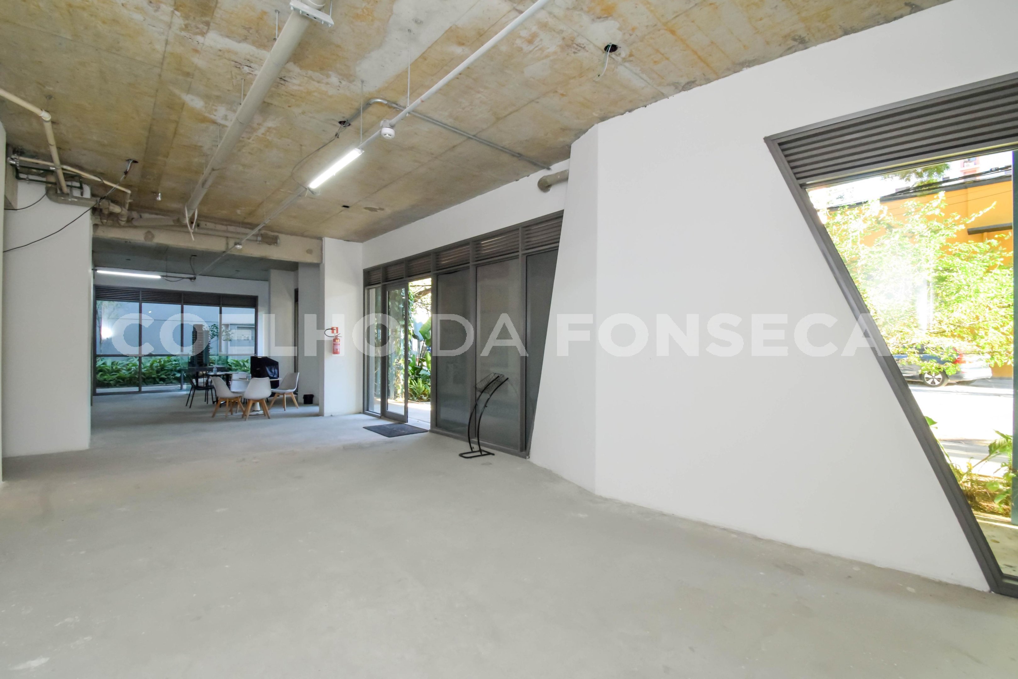 Sala (2)