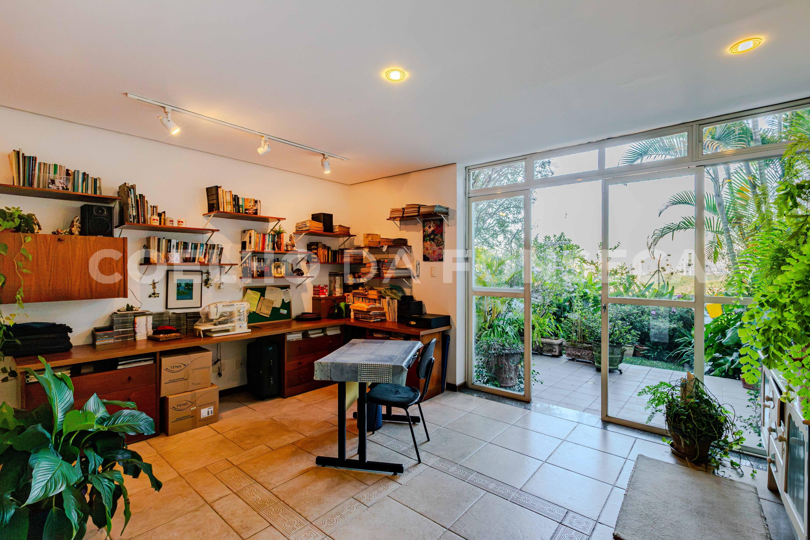 Sala (1)