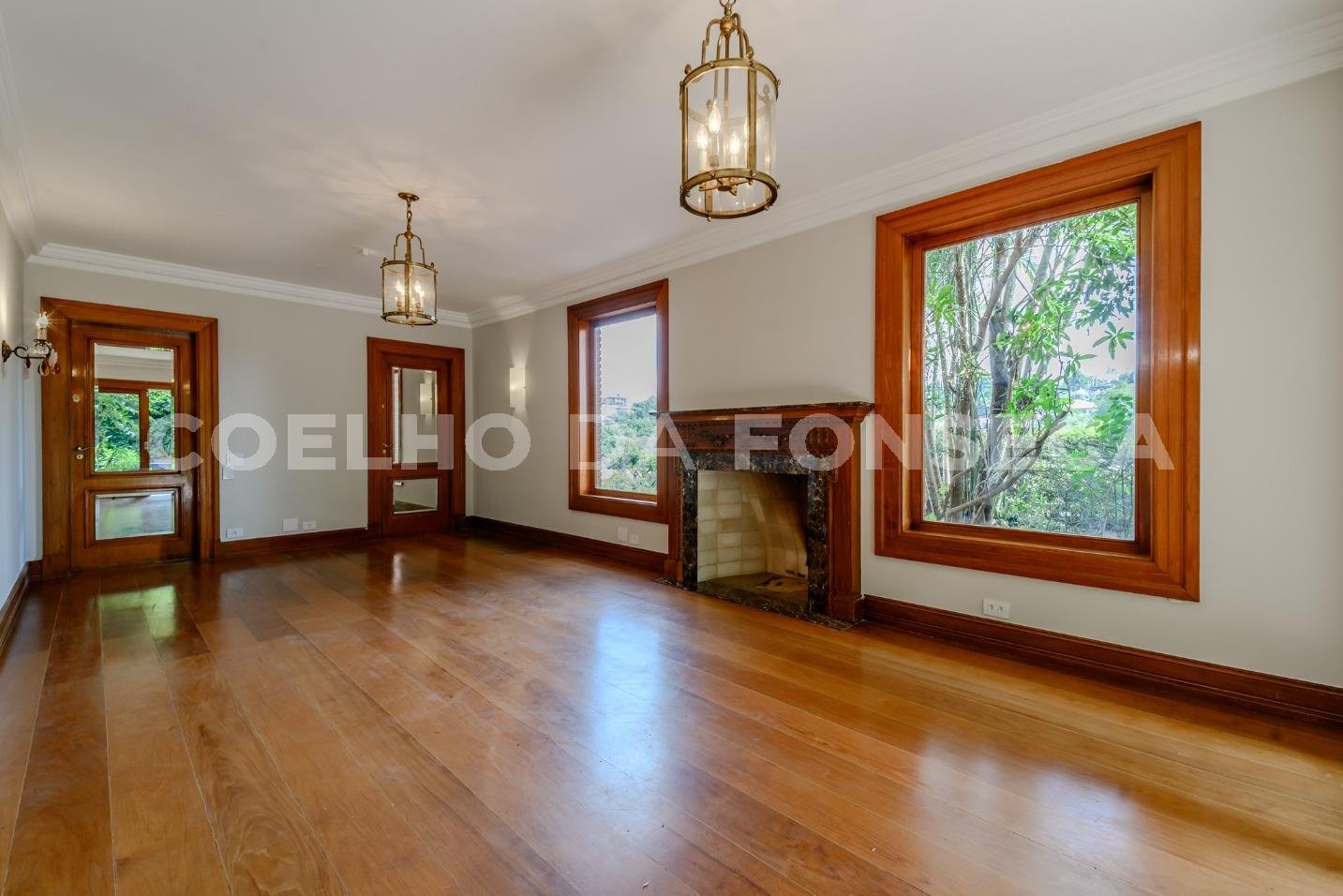 Sala (2)