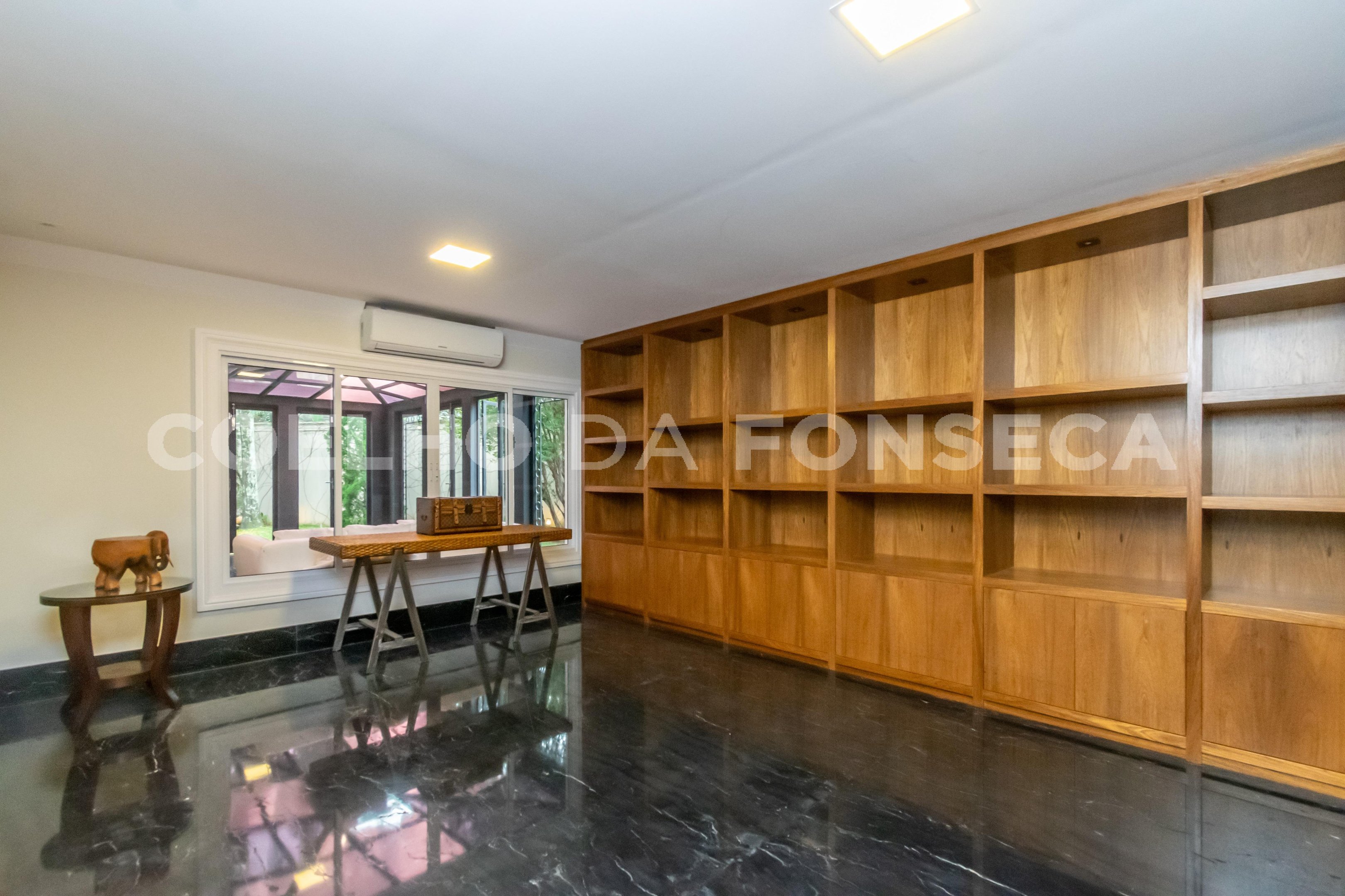 Sala (2)