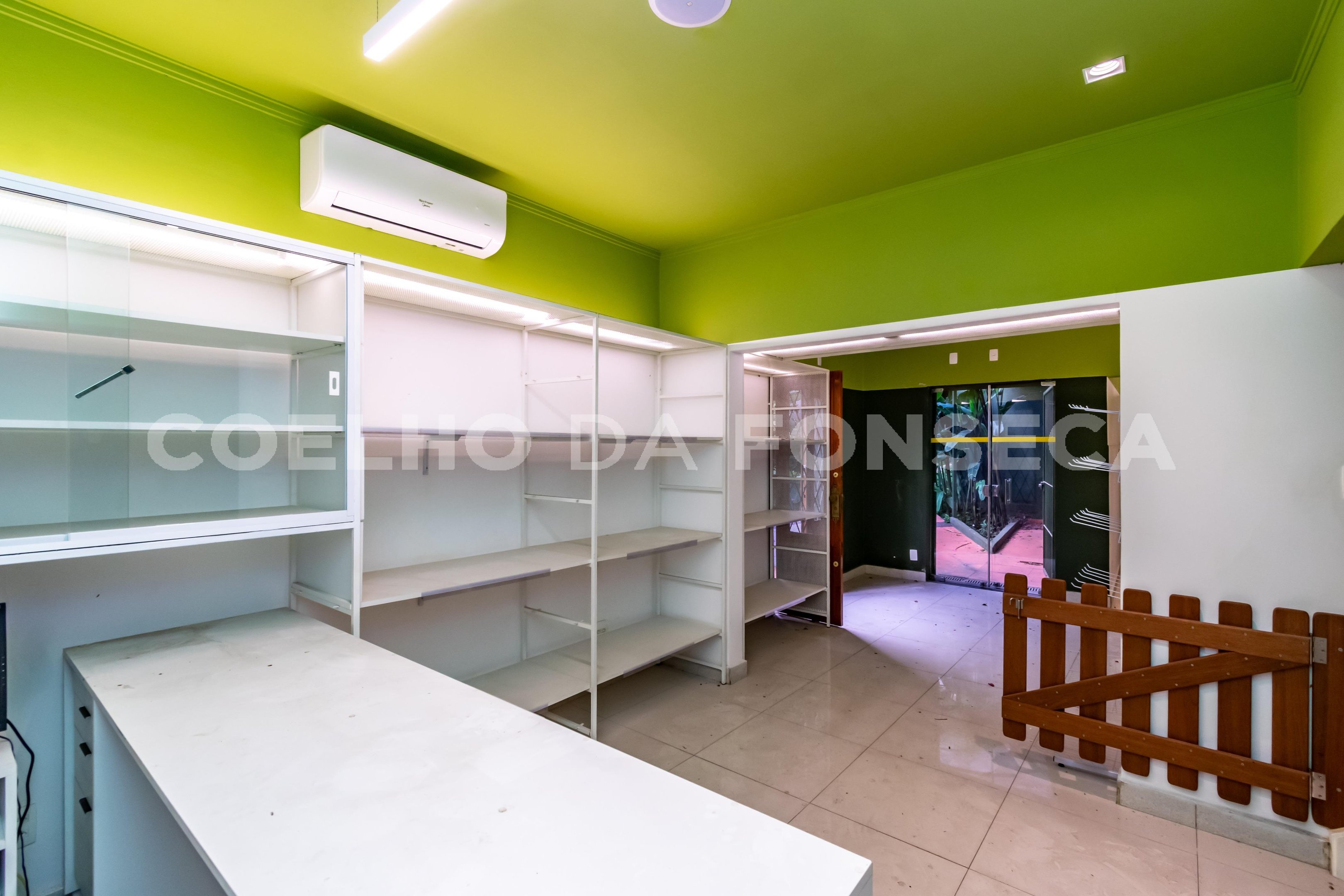 Sala (2)