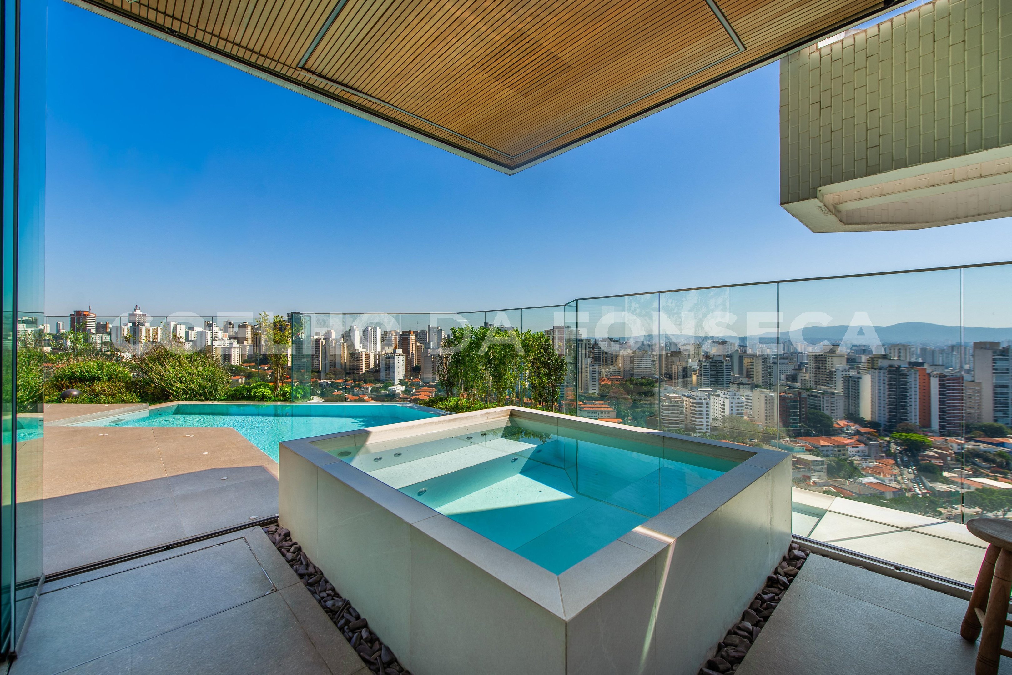 Jacuzzi
