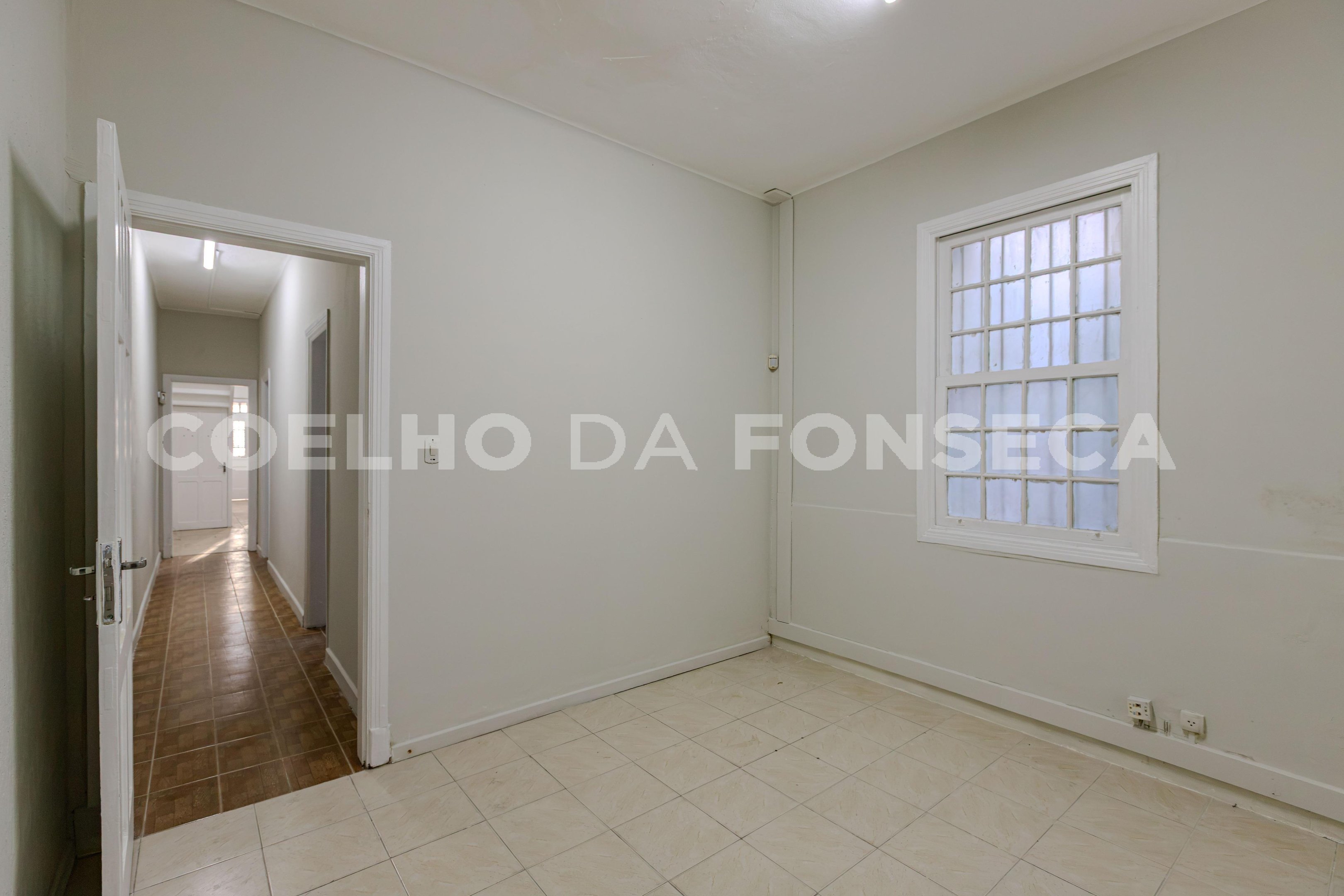 Sala (2)
