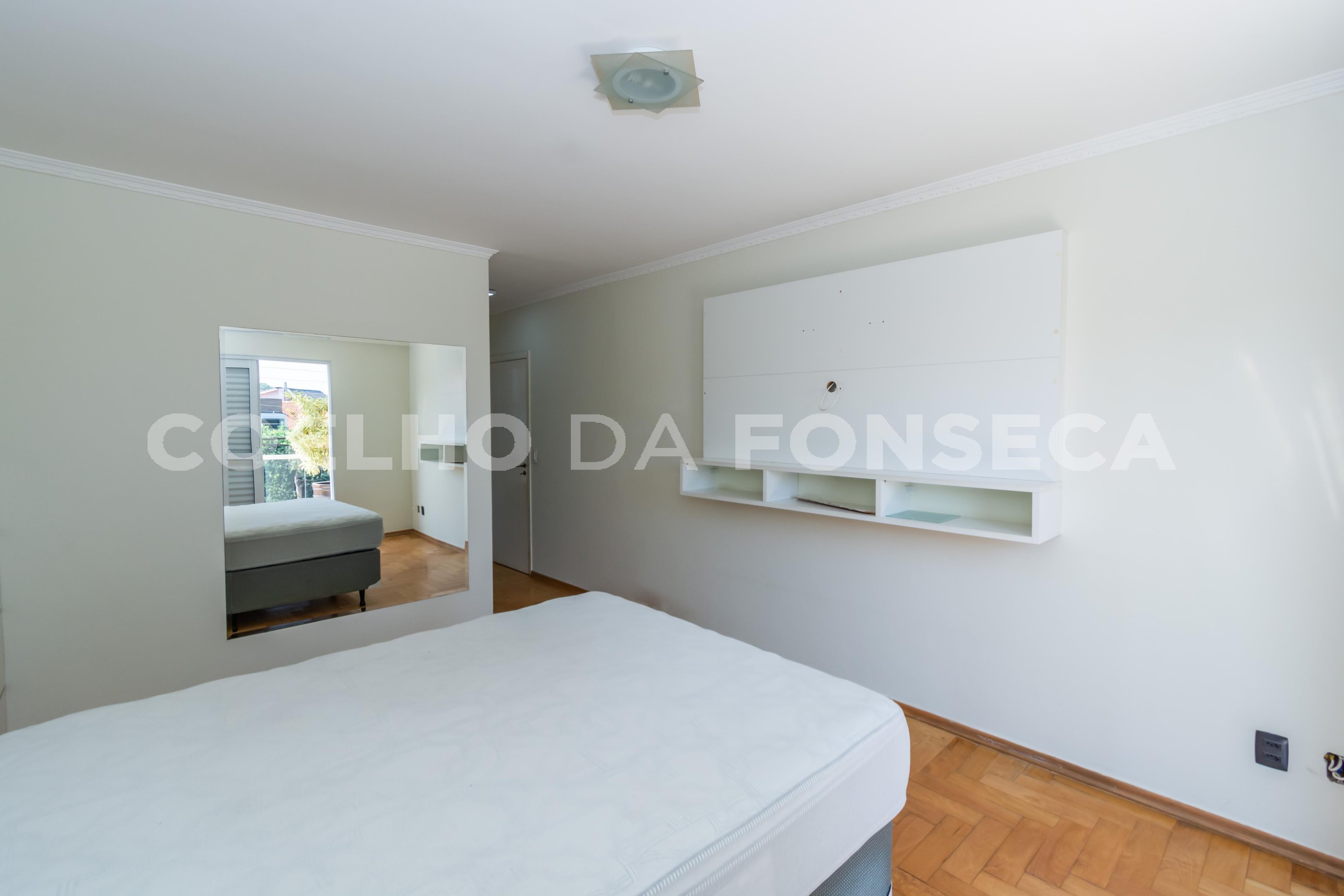 Sala (2)