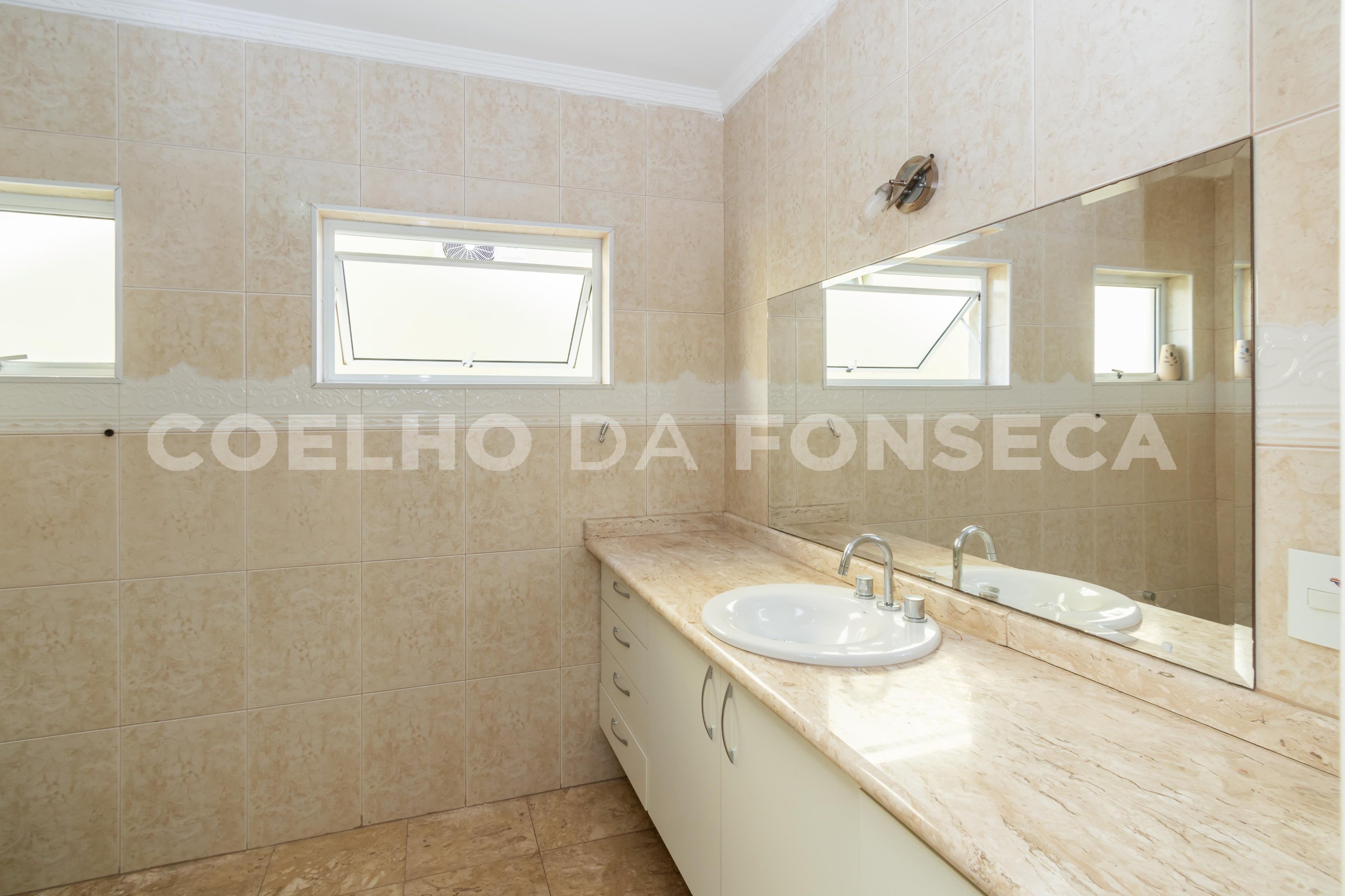 Sala (1)