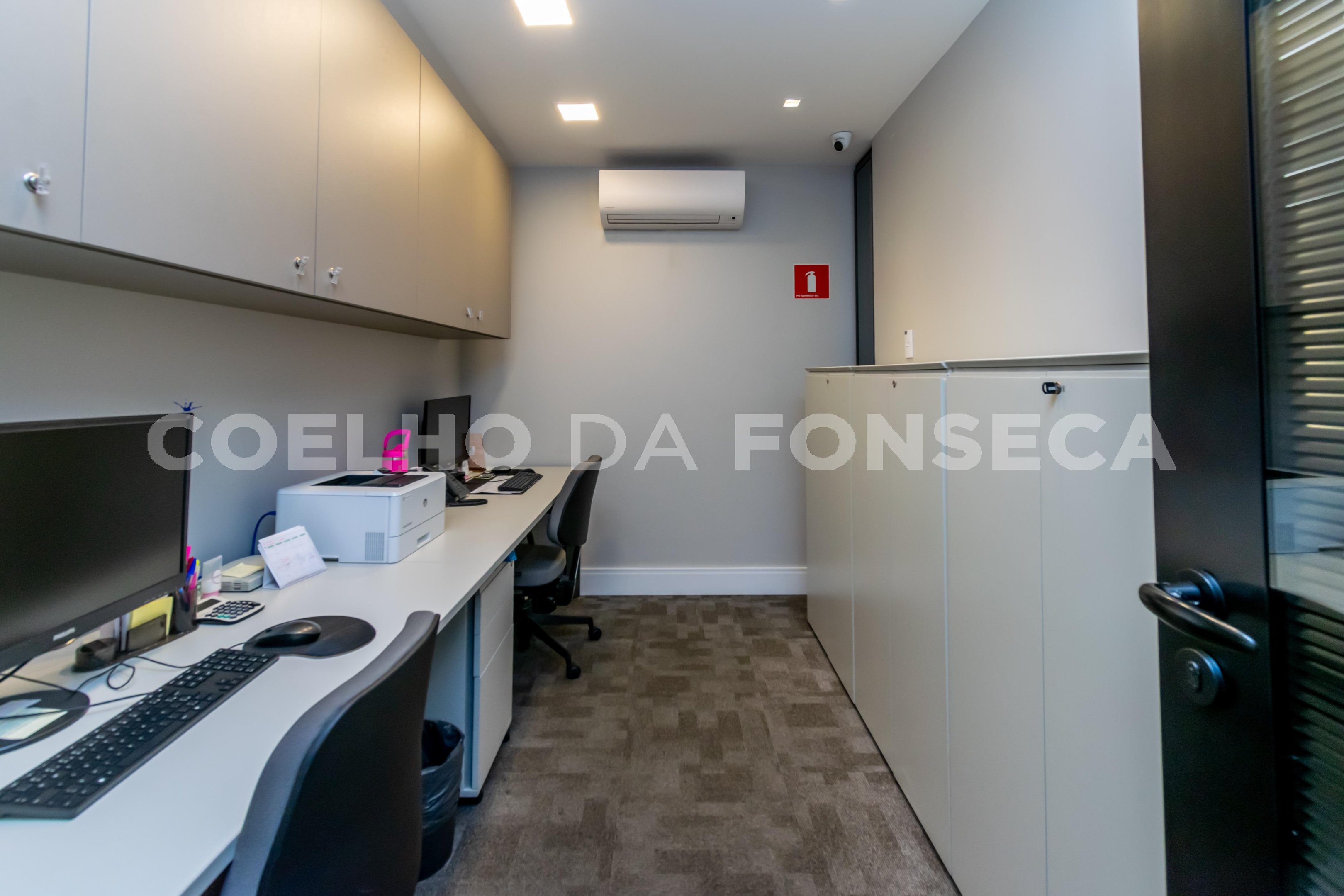 Sala (2)