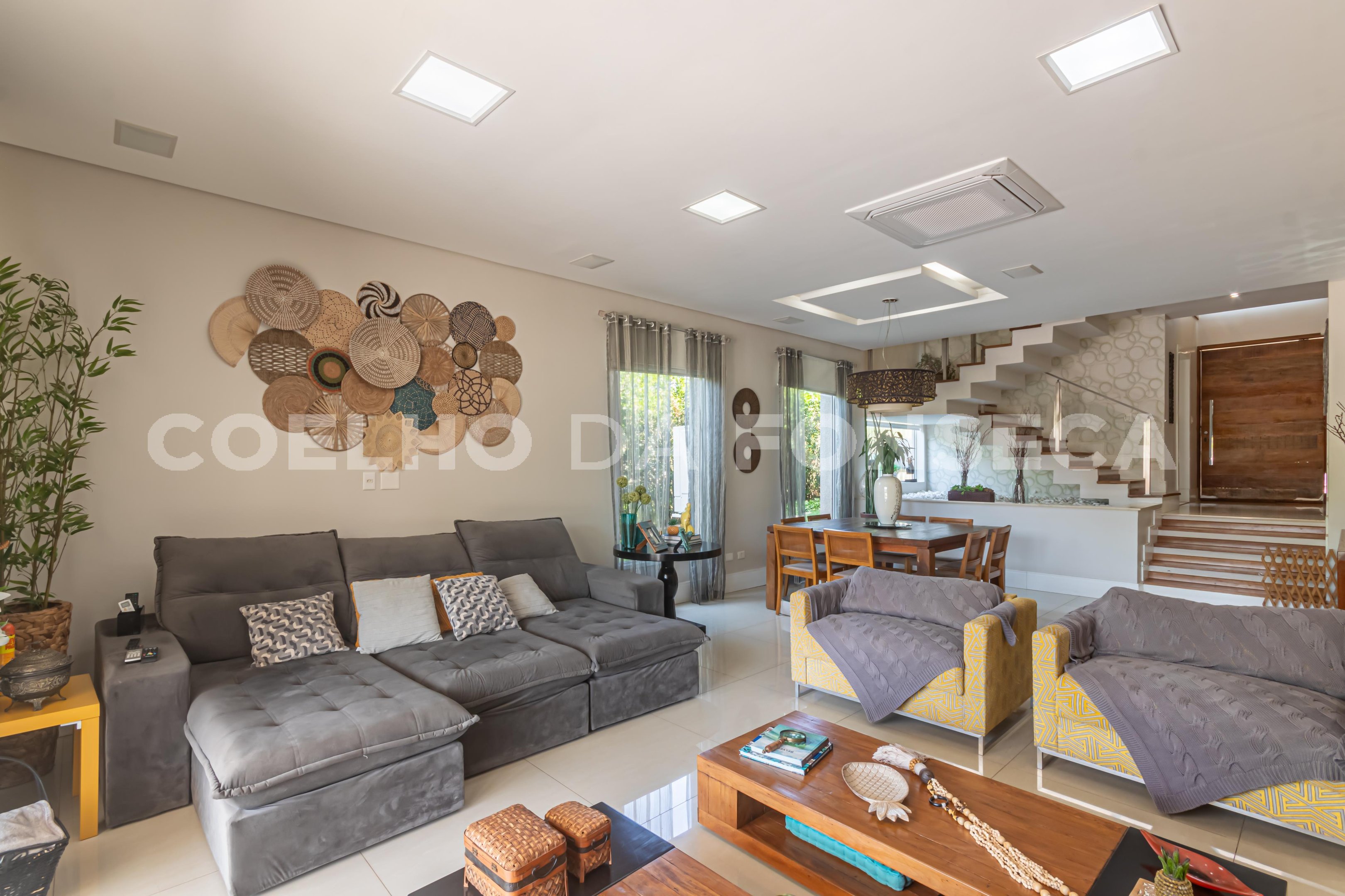 Sala (2)