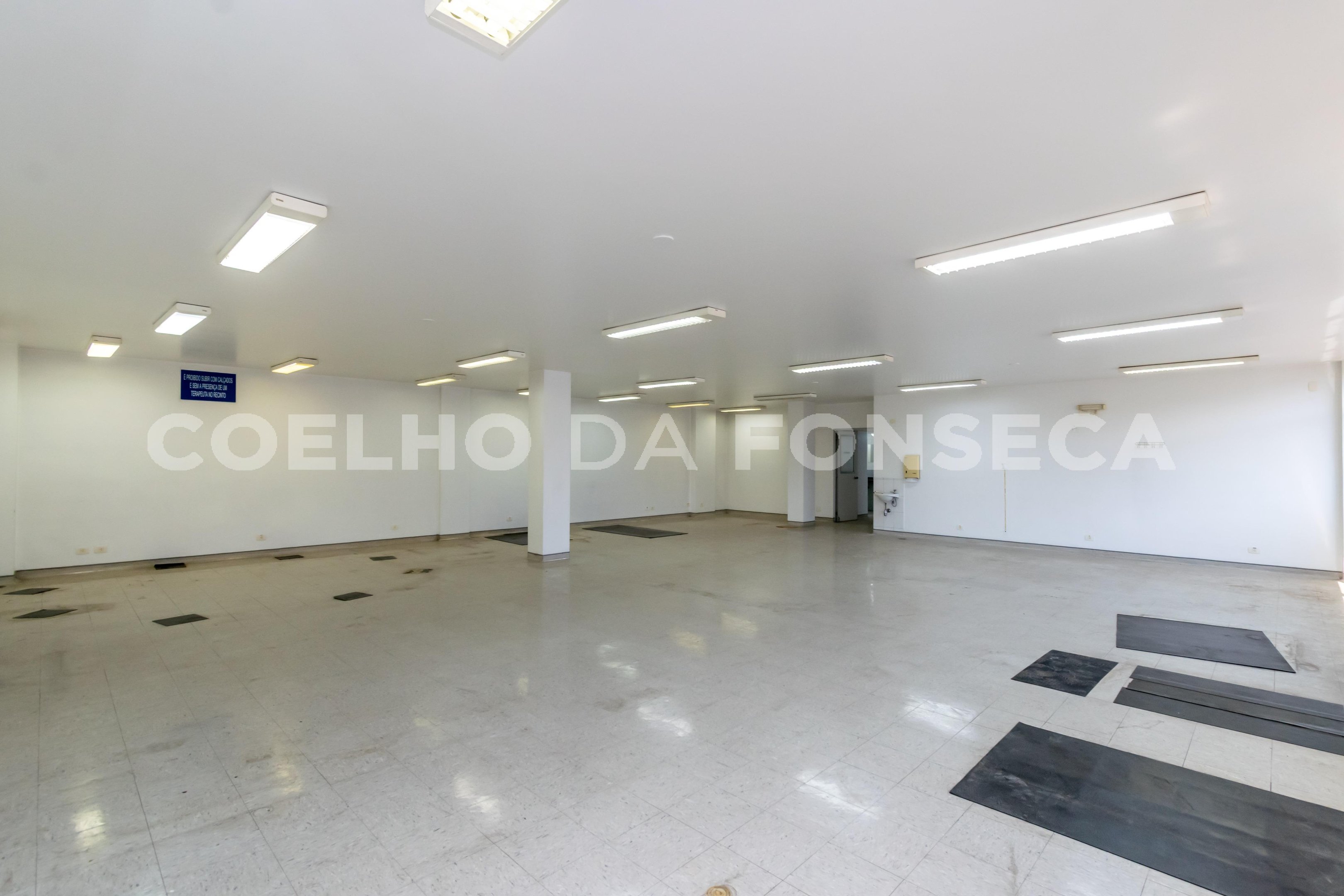Sala (2)