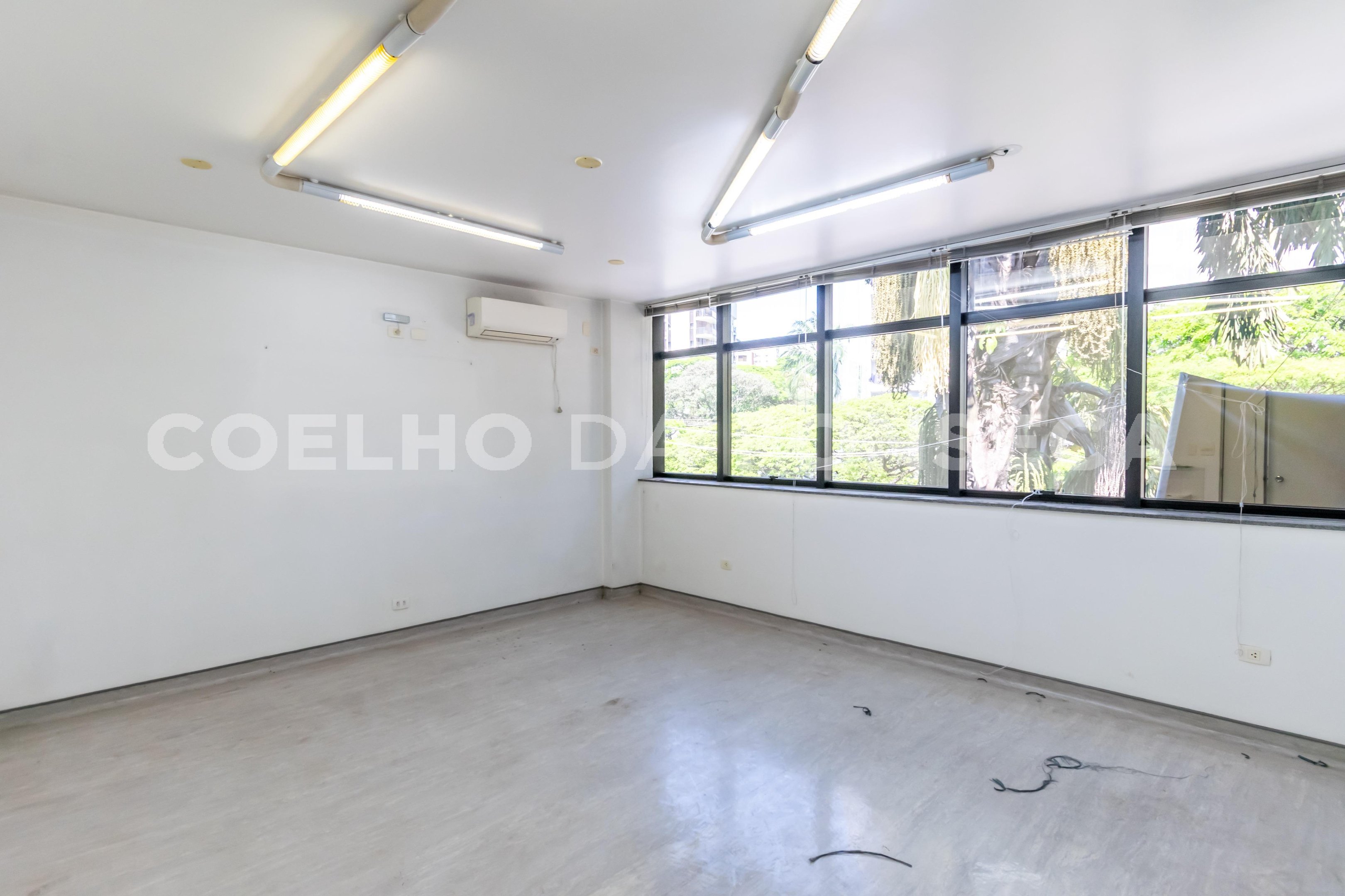 Sala (2)