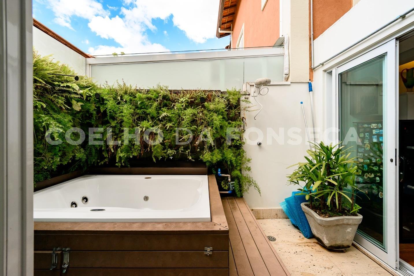 Jacuzzi