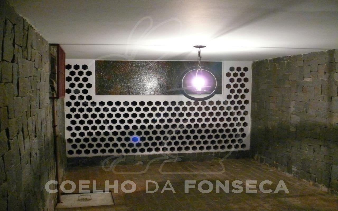 Adega