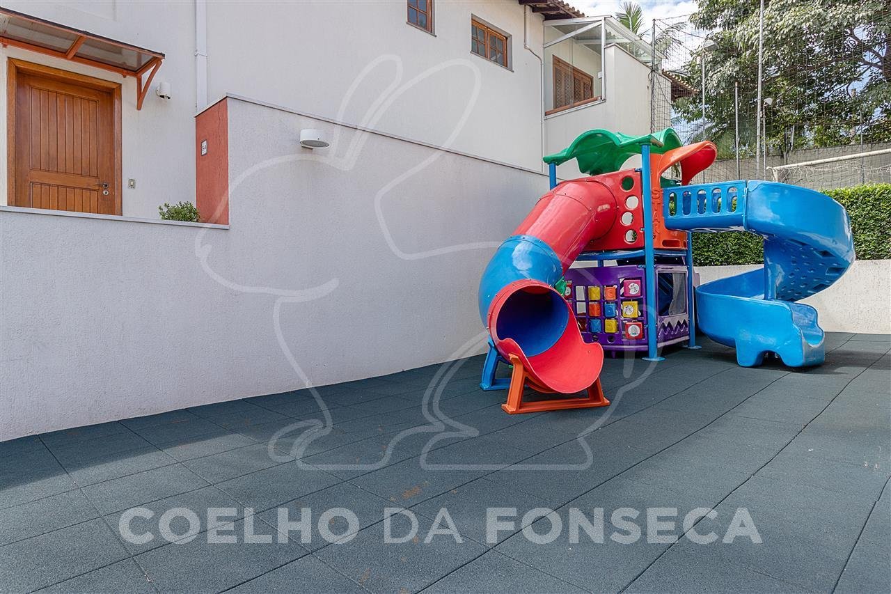 Playground (1)