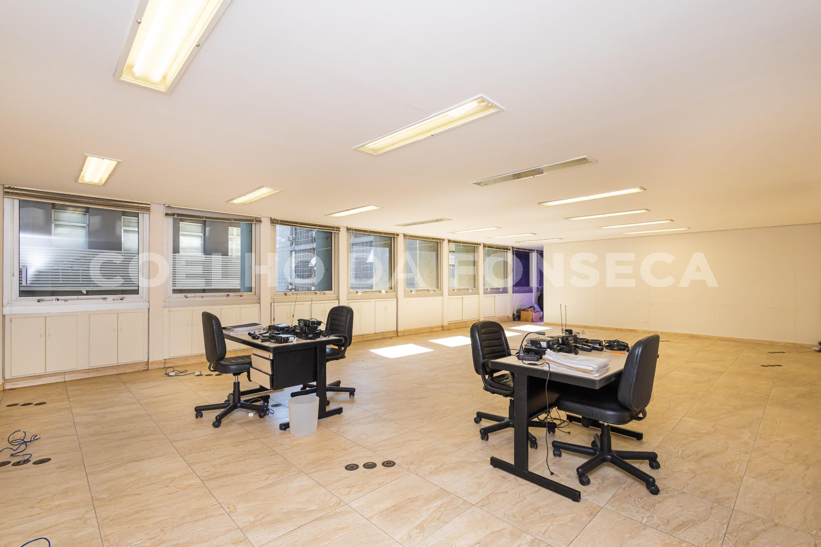 Conjunto Comercial 1