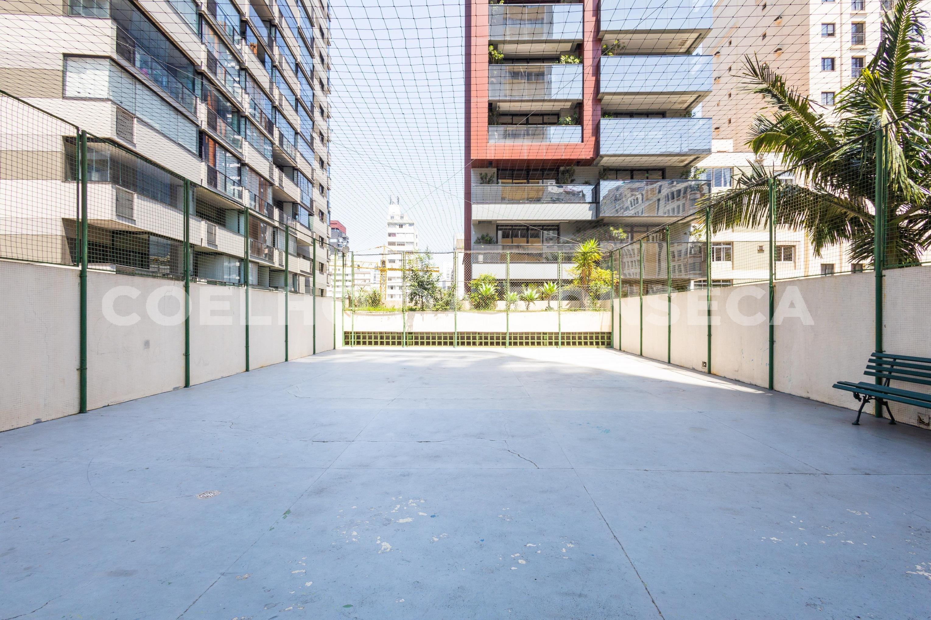 Quadra PoliEsportiva